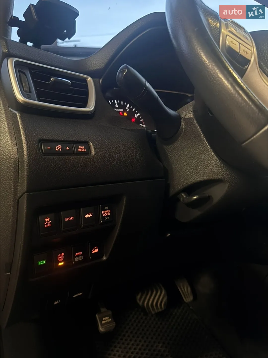 2016 Nissan Rogue - мініатюра 16