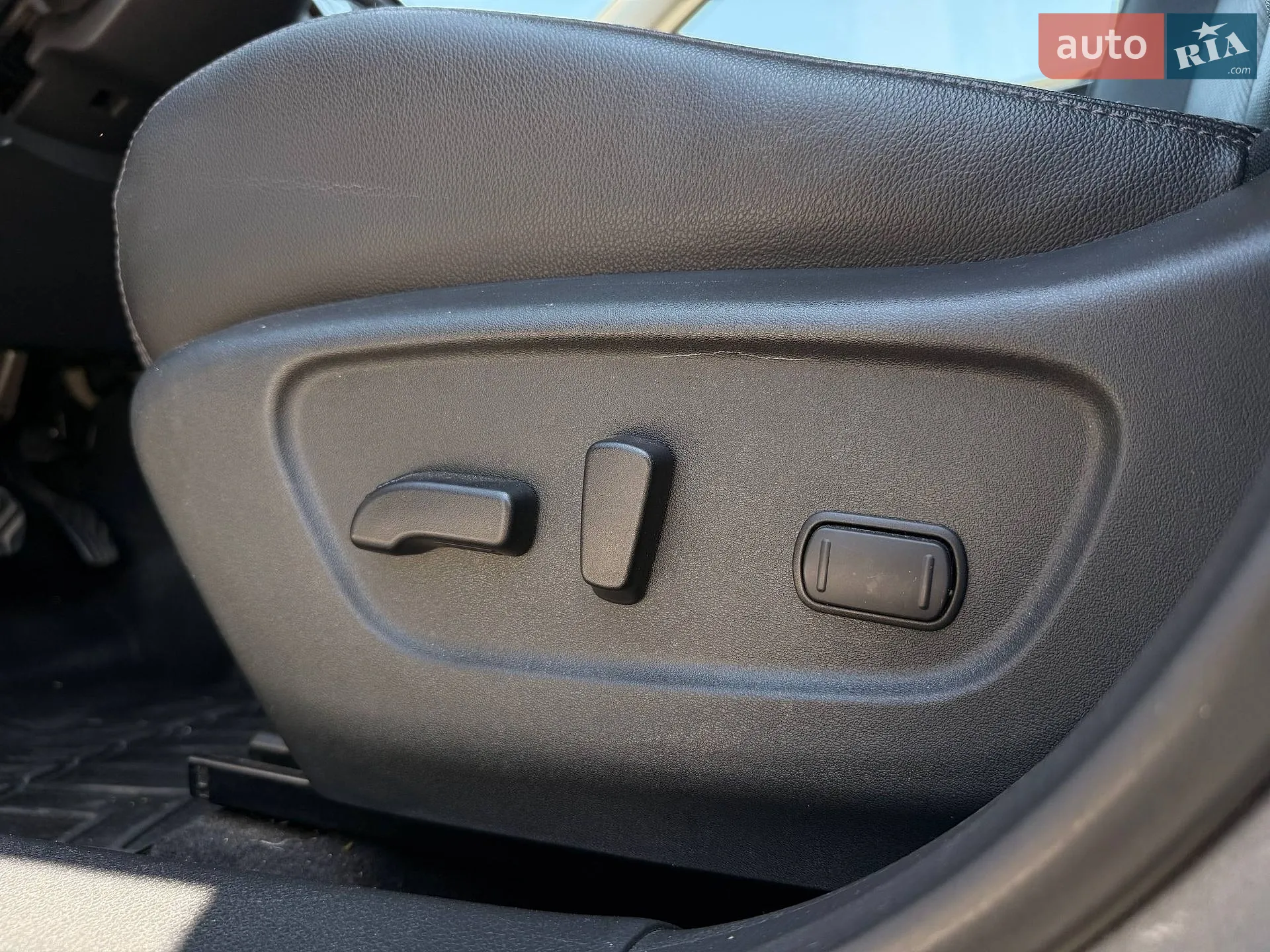 2019 Nissan Rogue - мініатюра 12