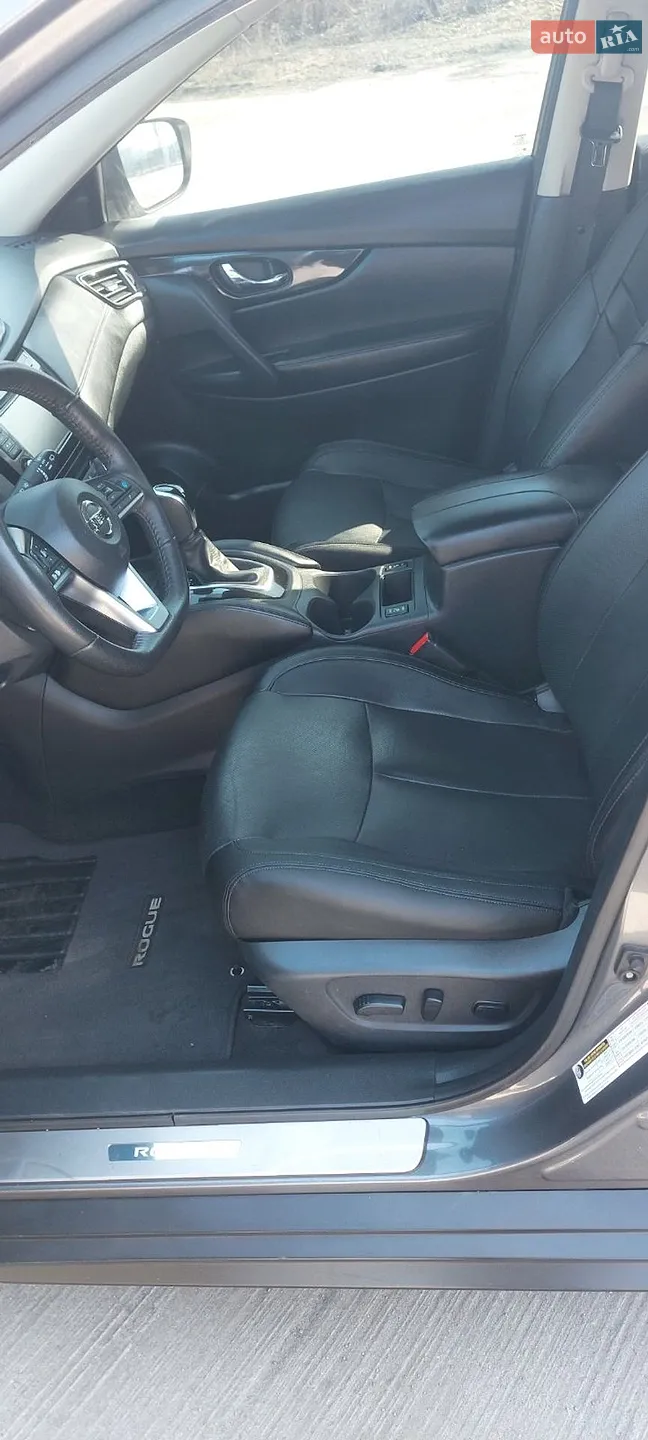 2019 Nissan Rogue - мініатюра 9