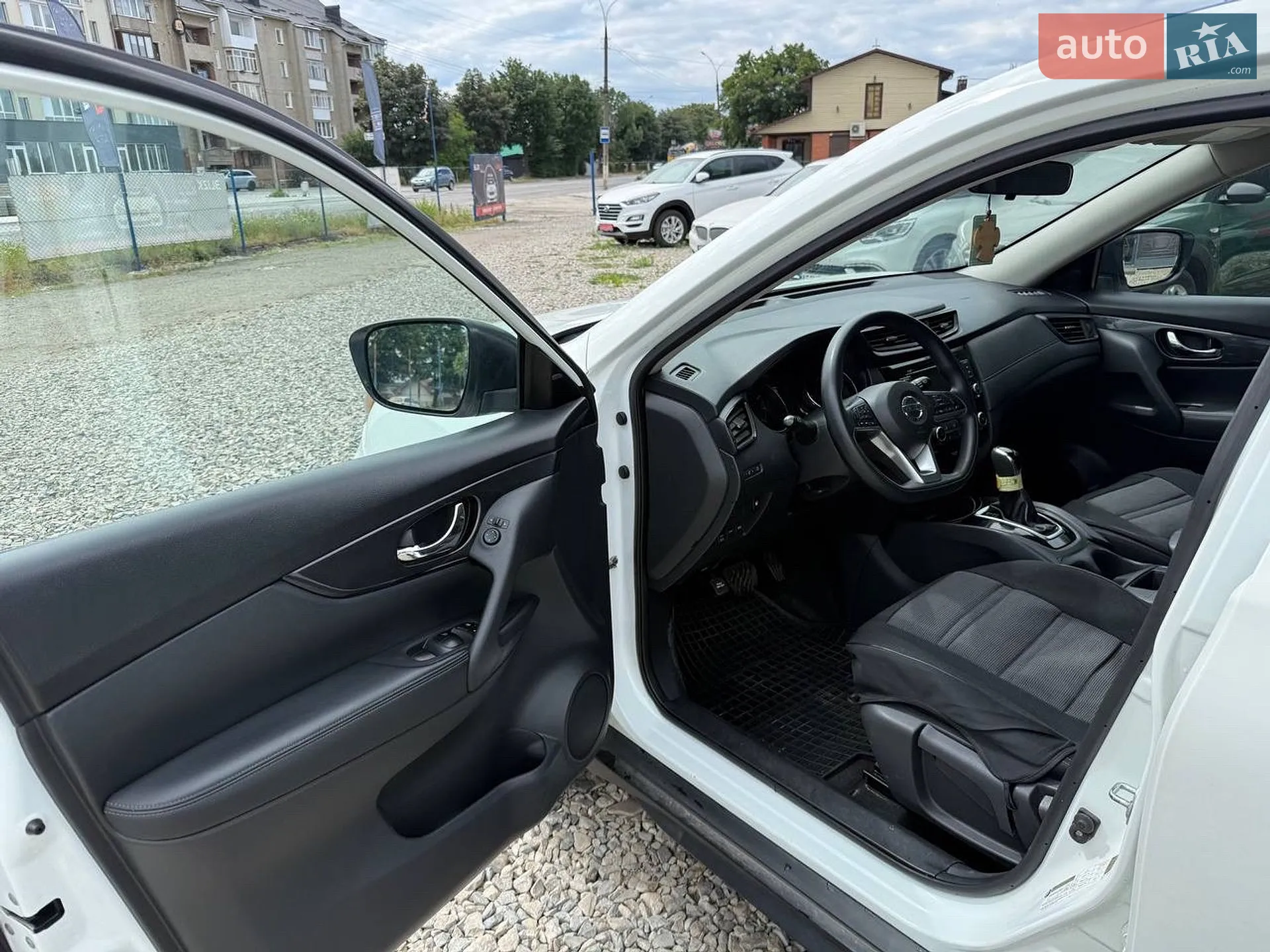 2018 Nissan Rogue - мініатюра 13