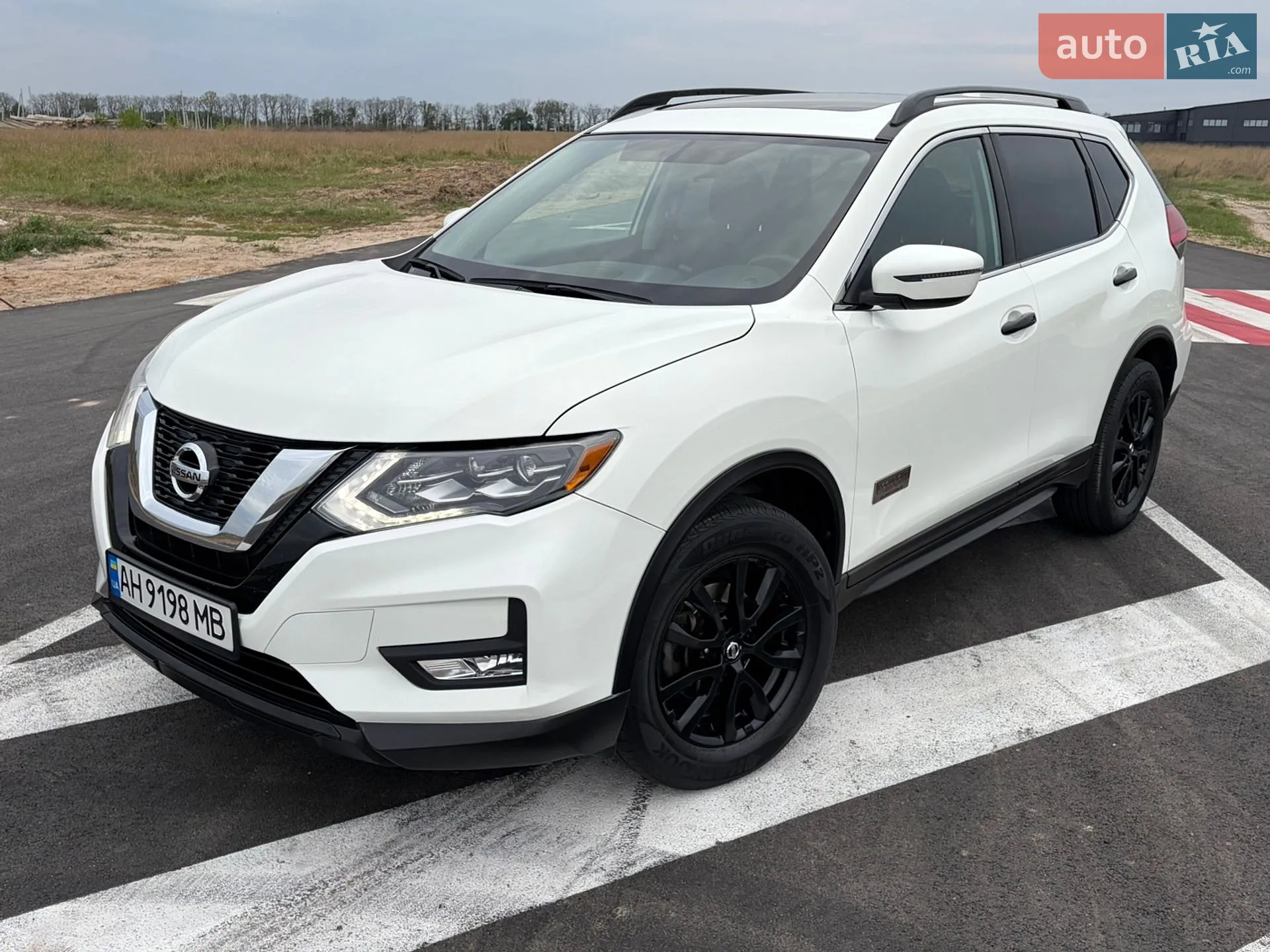 2016 Nissan Rogue - мініатюра 2