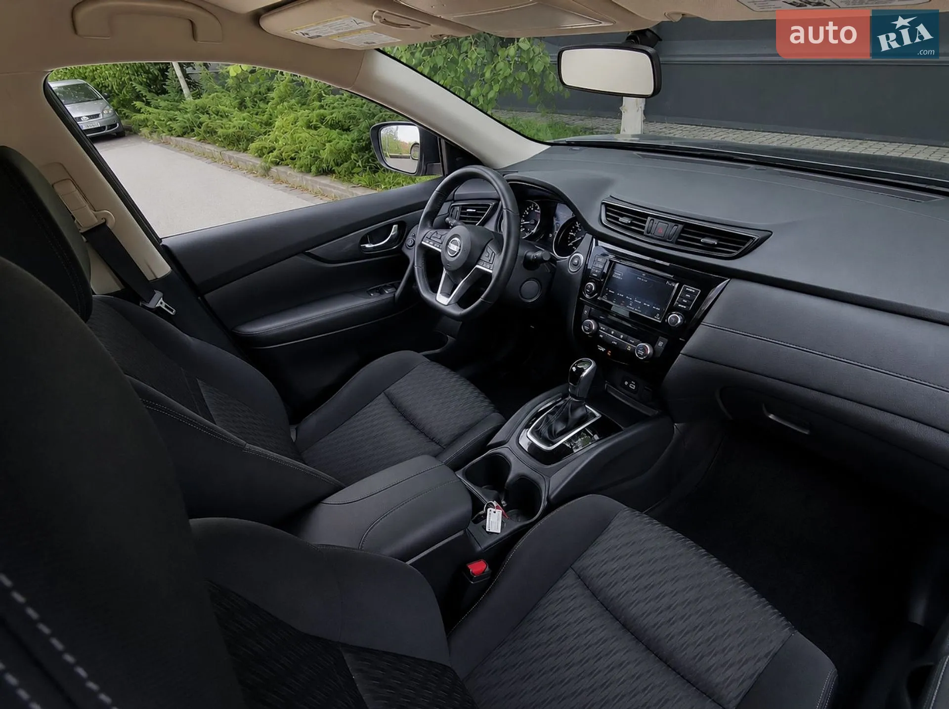 2018 Nissan Rogue - мініатюра 15