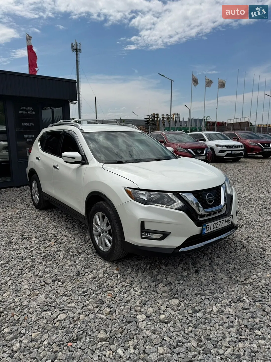 2017 Nissan Rogue - фото 1