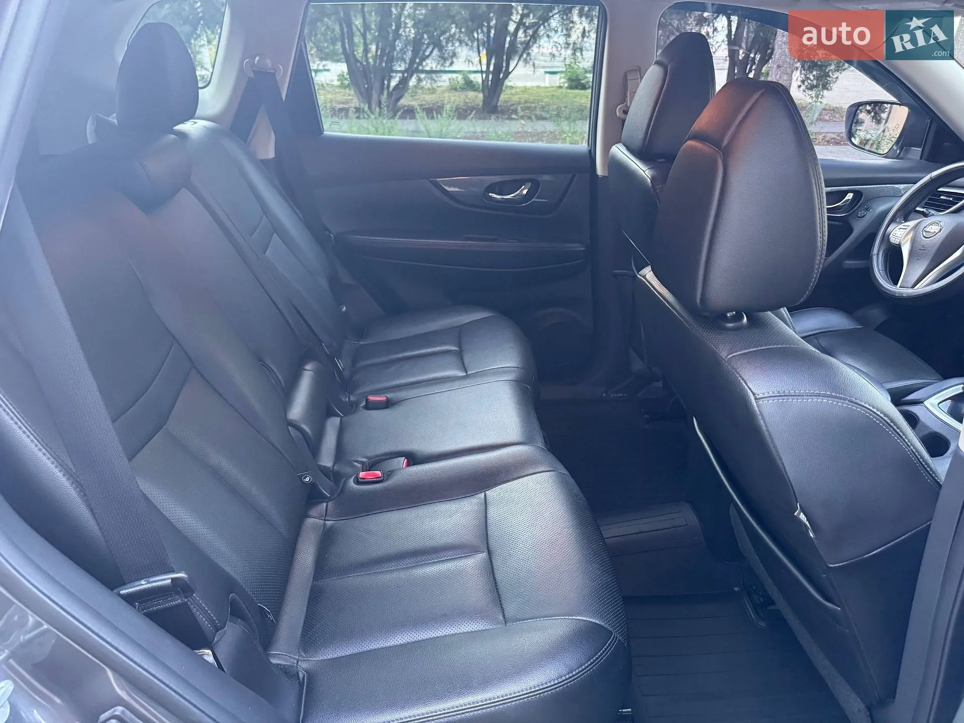 2016 Nissan Rogue - мініатюра 28