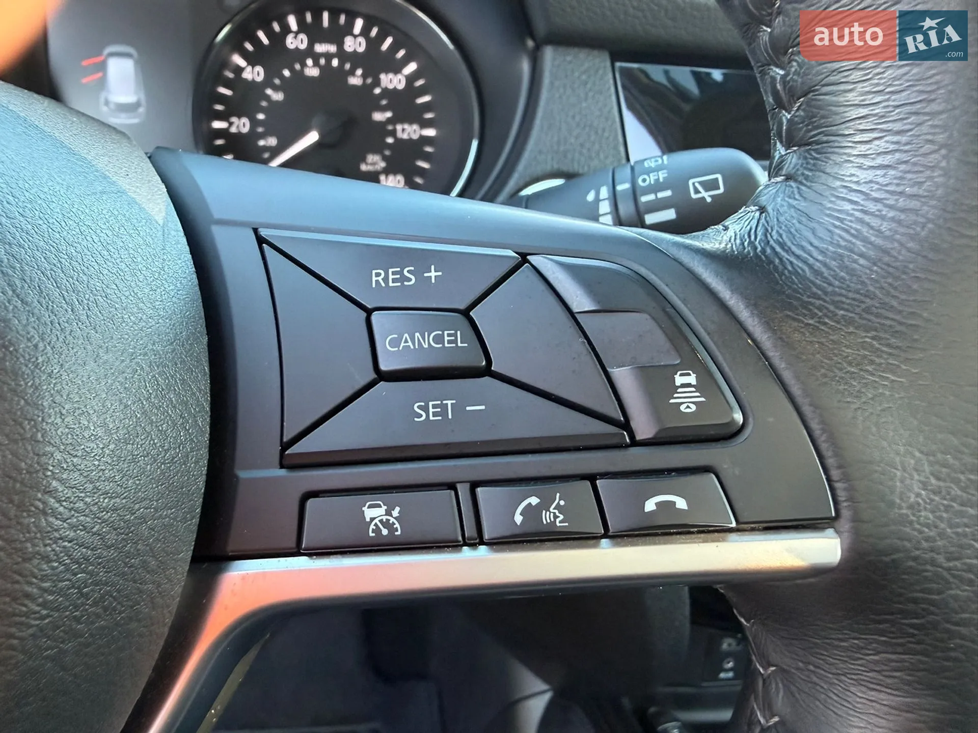 2017 Nissan Rogue - мініатюра 43