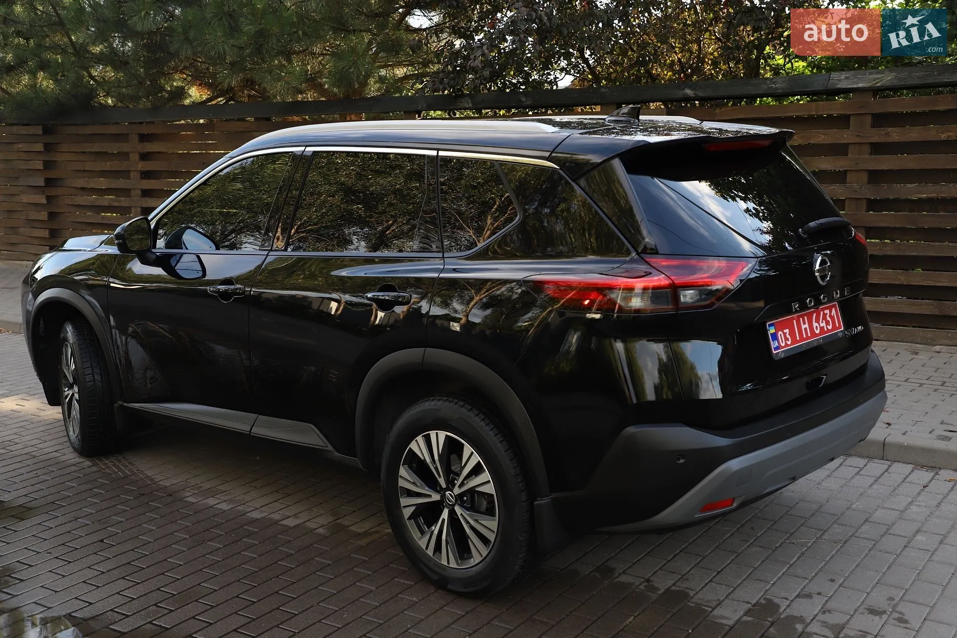 2021 Nissan Rogue - мініатюра 17