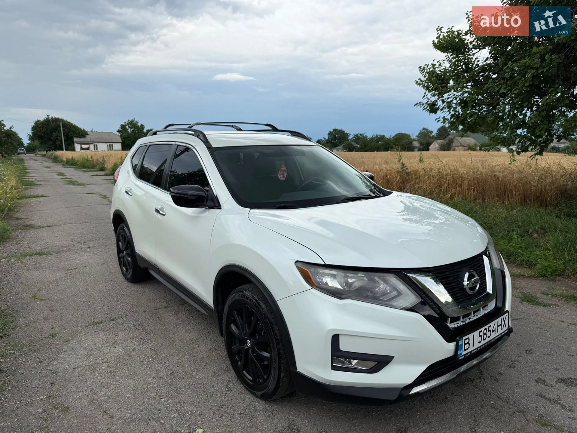 2017 Nissan Rogue - мініатюра 2