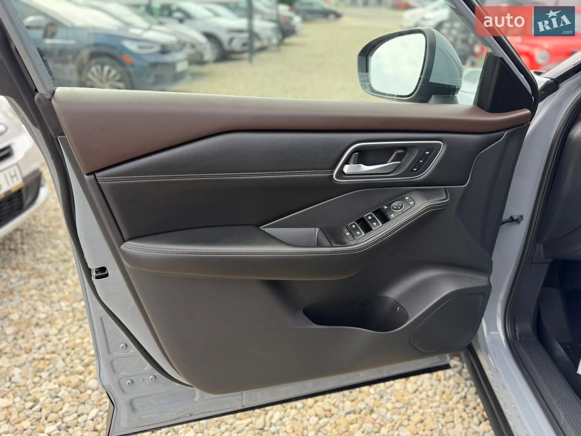 2021 Nissan Rogue - мініатюра 23