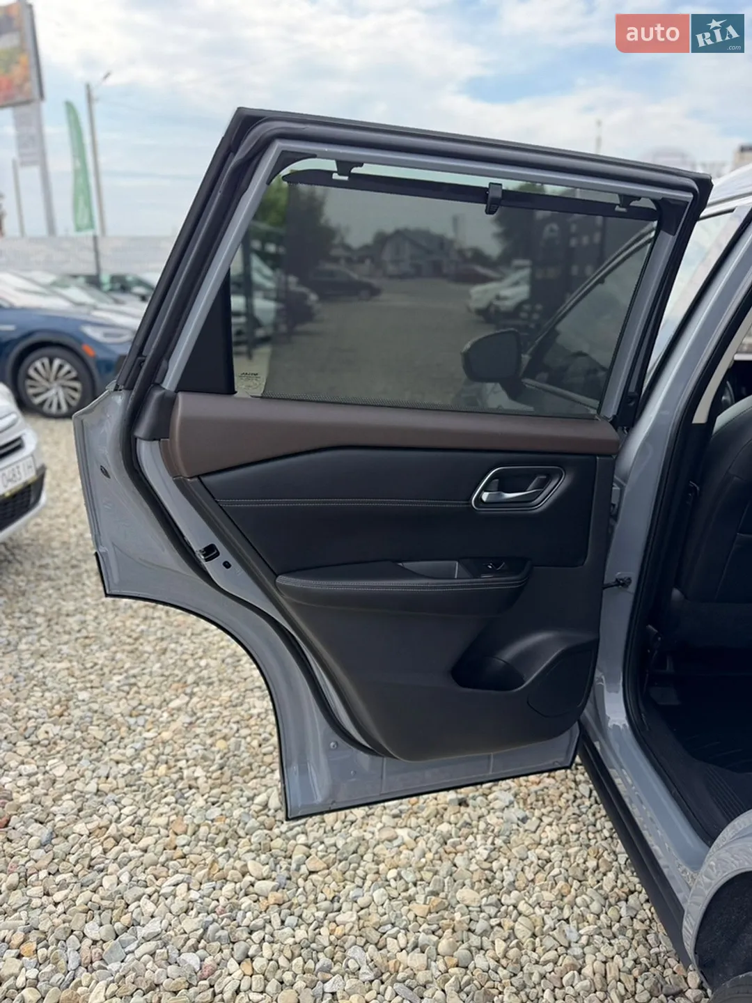 2021 Nissan Rogue - мініатюра 27