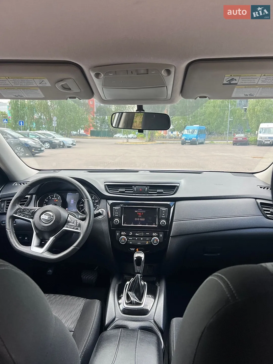 2017 Nissan Rogue - мініатюра 16