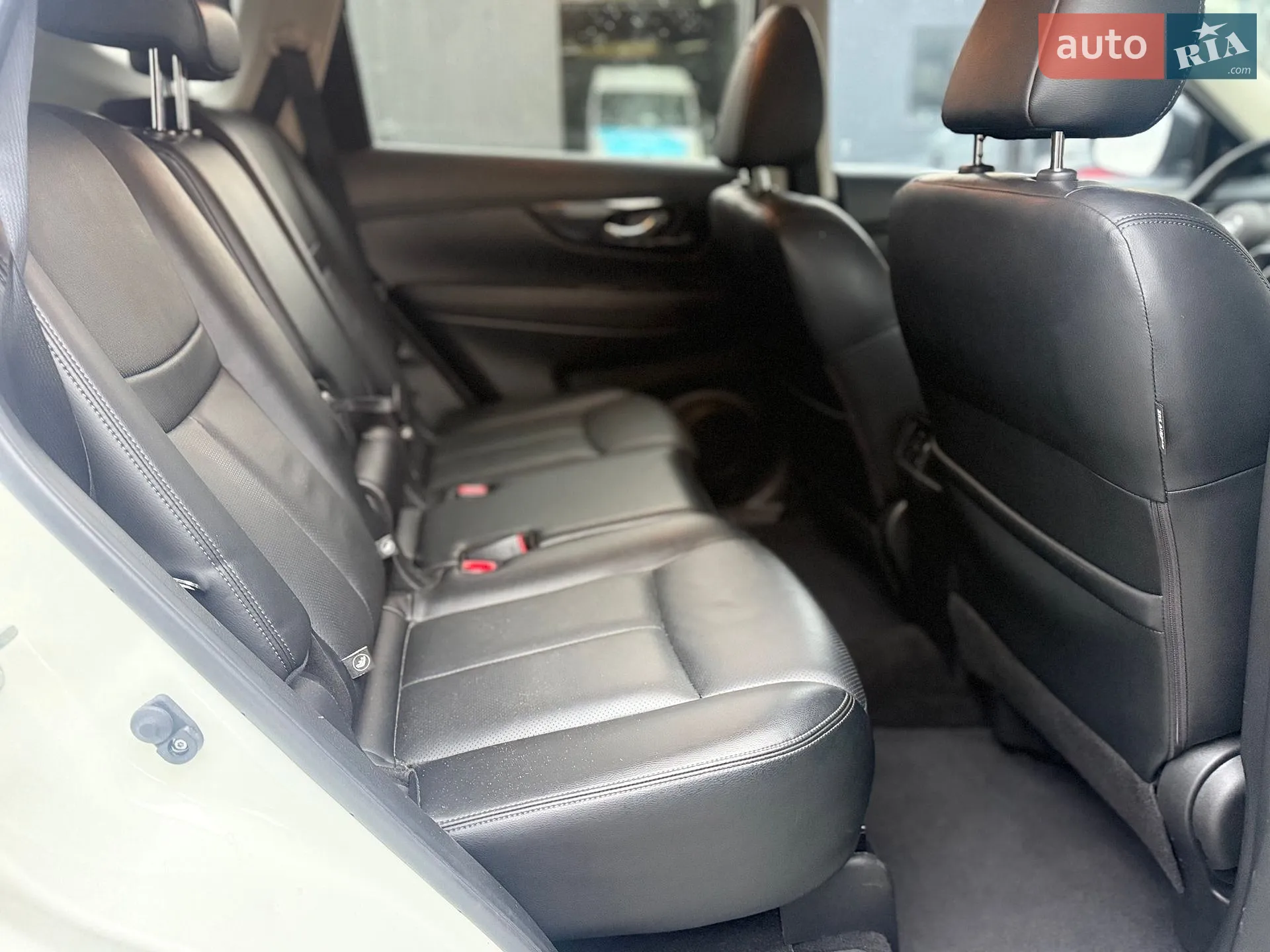 2018 Nissan Rogue - мініатюра 37
