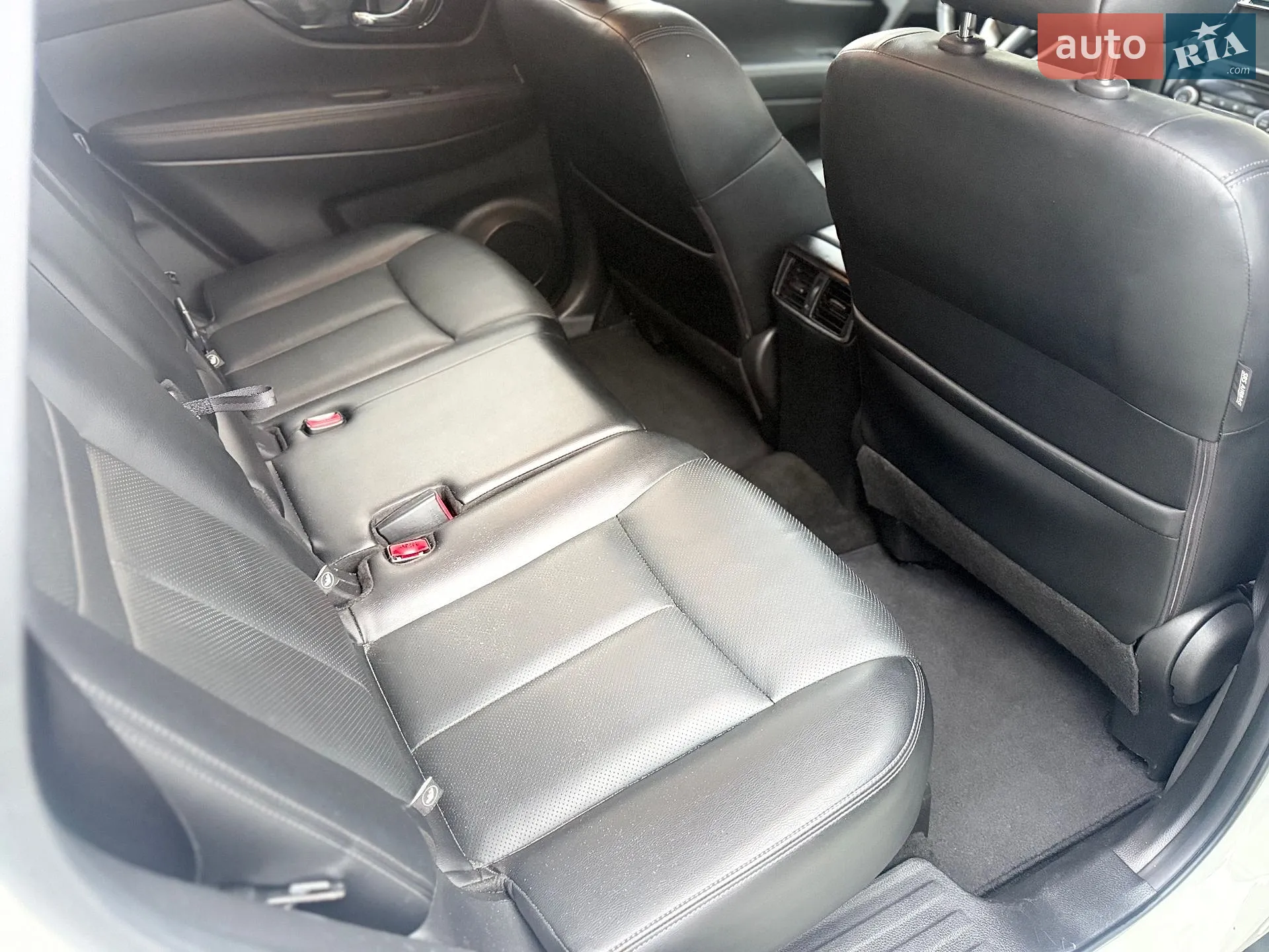 2018 Nissan Rogue - мініатюра 38