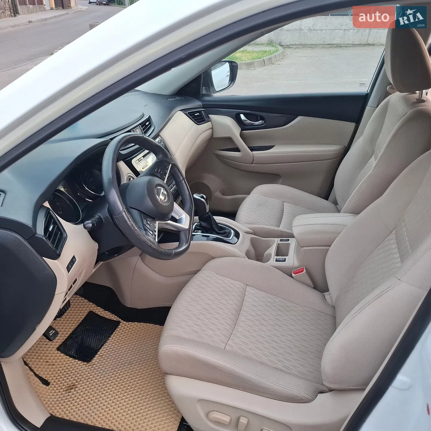 2017 Nissan Rogue - мініатюра 12