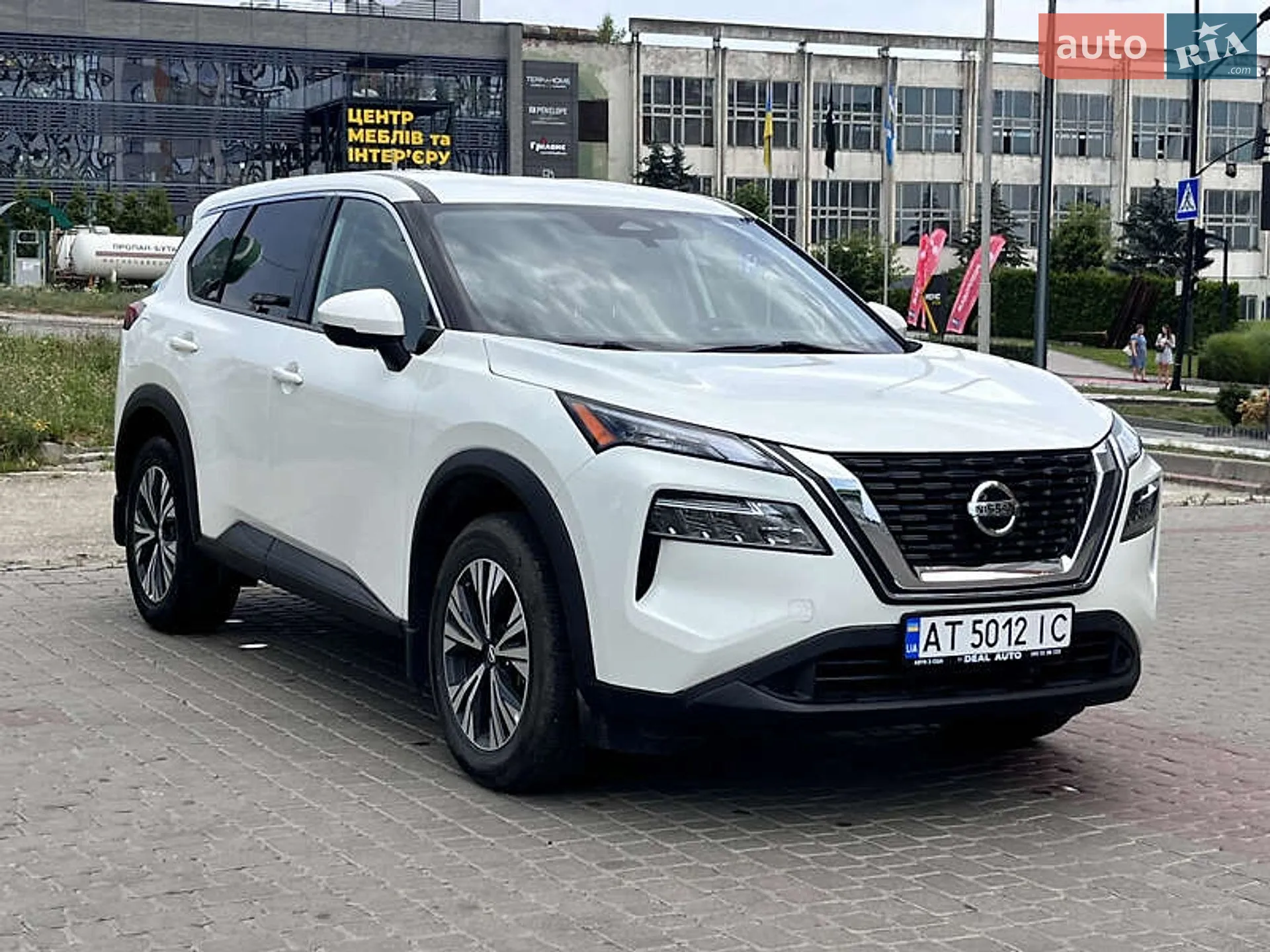 2021 Nissan Rogue - фото 1