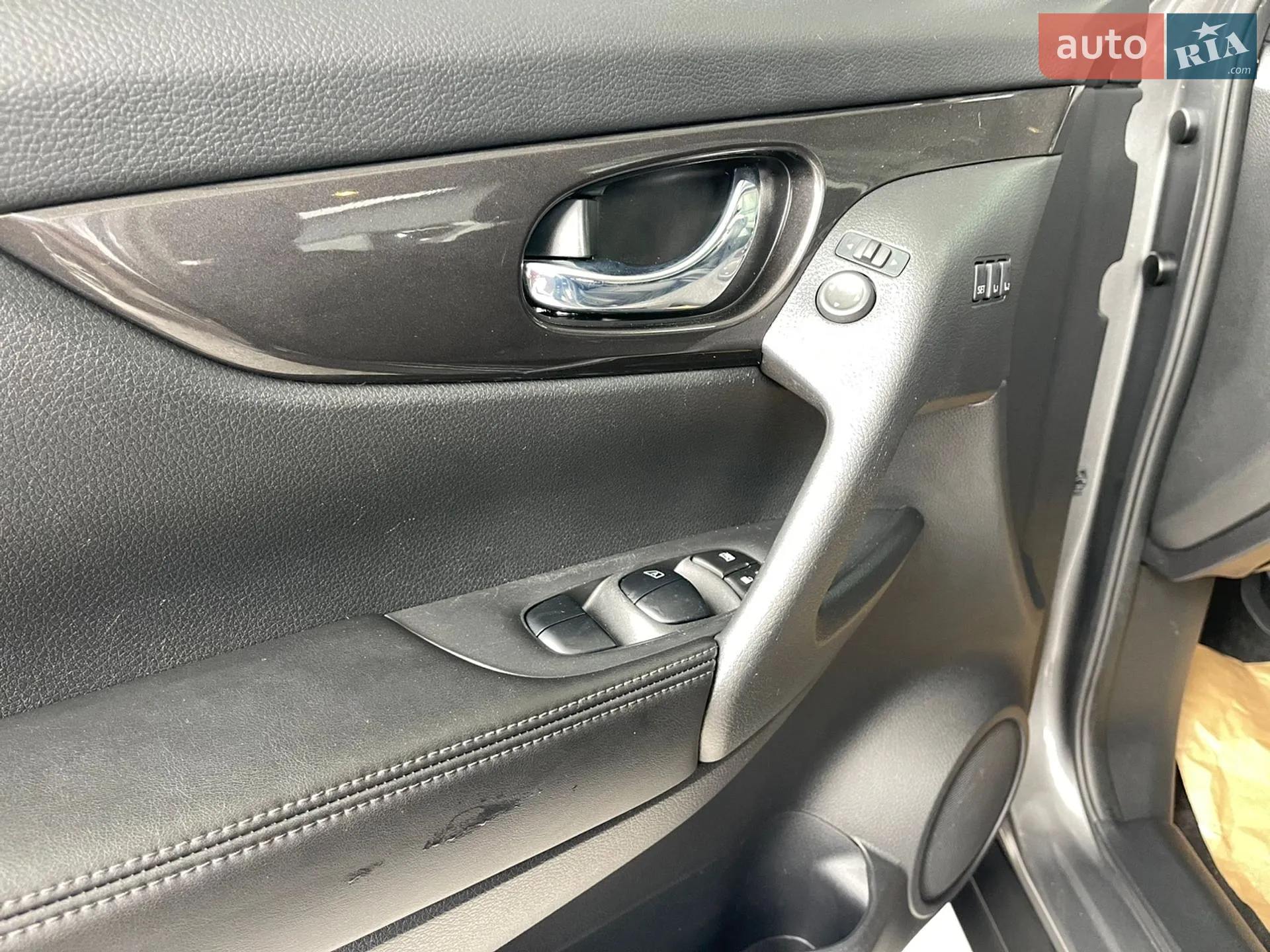 2019 Nissan Rogue - мініатюра 41