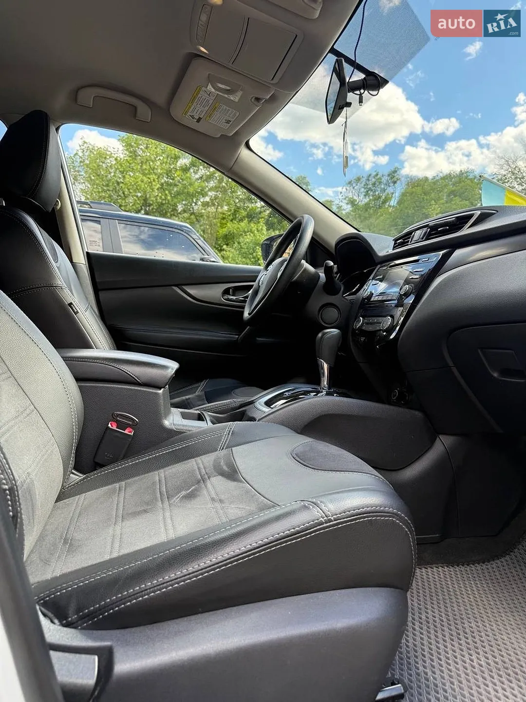 2015 Nissan Rogue - мініатюра 21