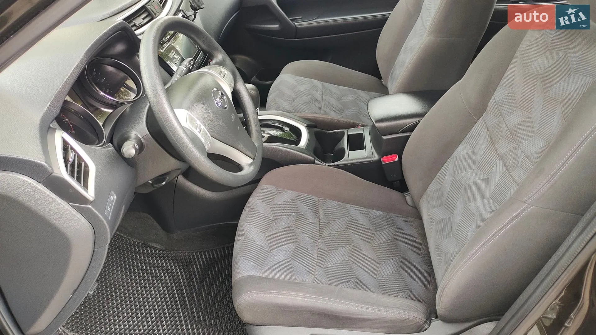 2016 Nissan Rogue - мініатюра 9