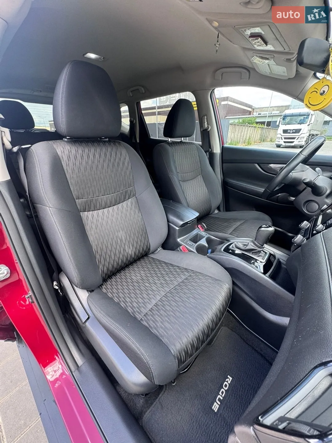 2017 Nissan Rogue - мініатюра 14