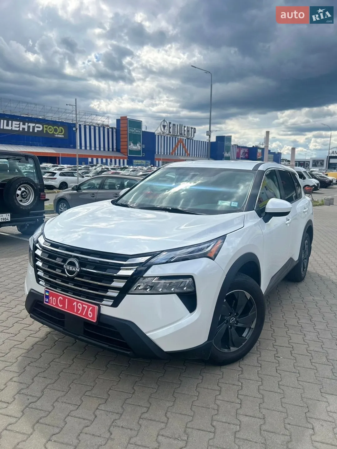 2024 Nissan Rogue - фото 1