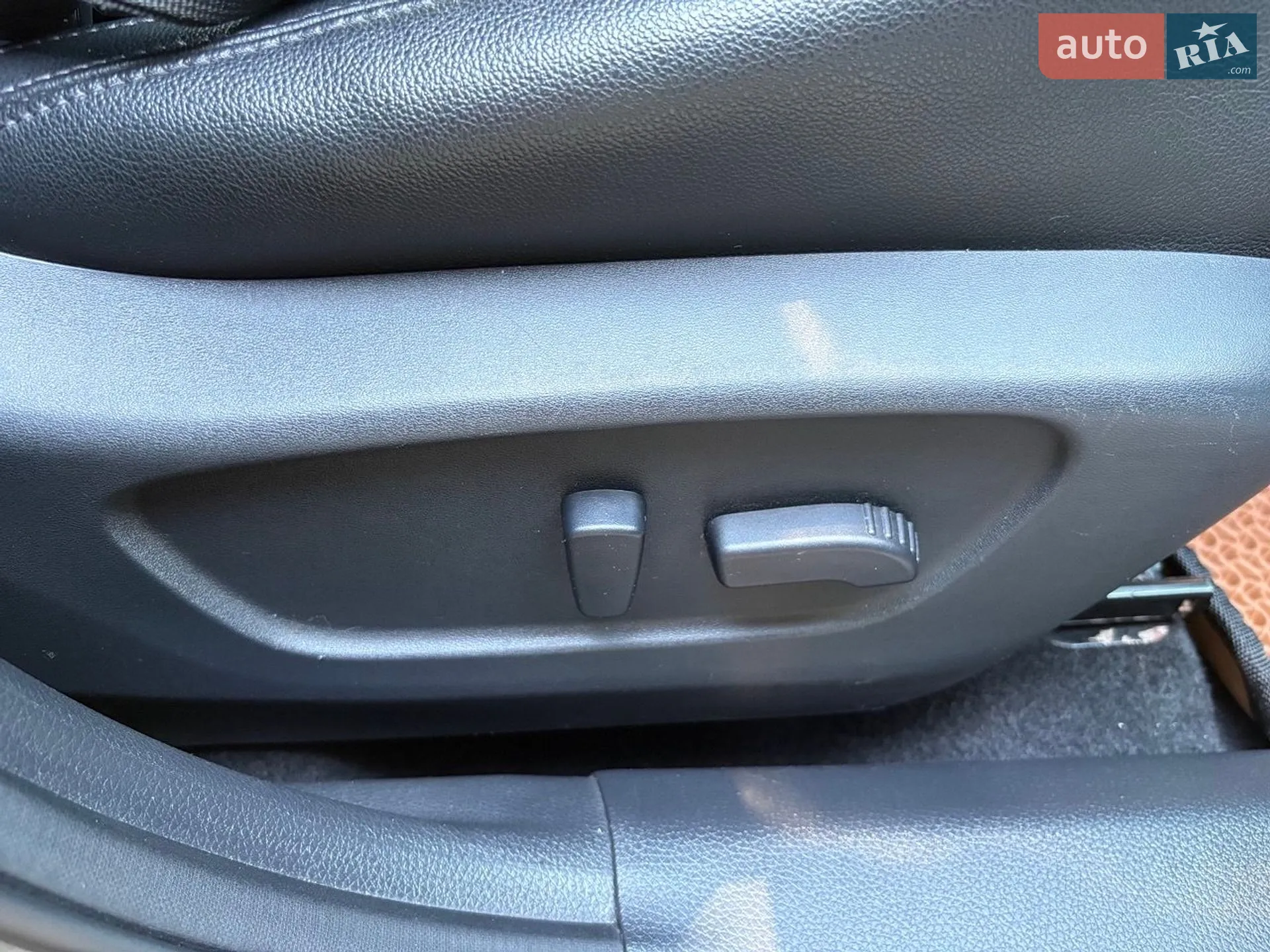 2018 Nissan Rogue - мініатюра 15