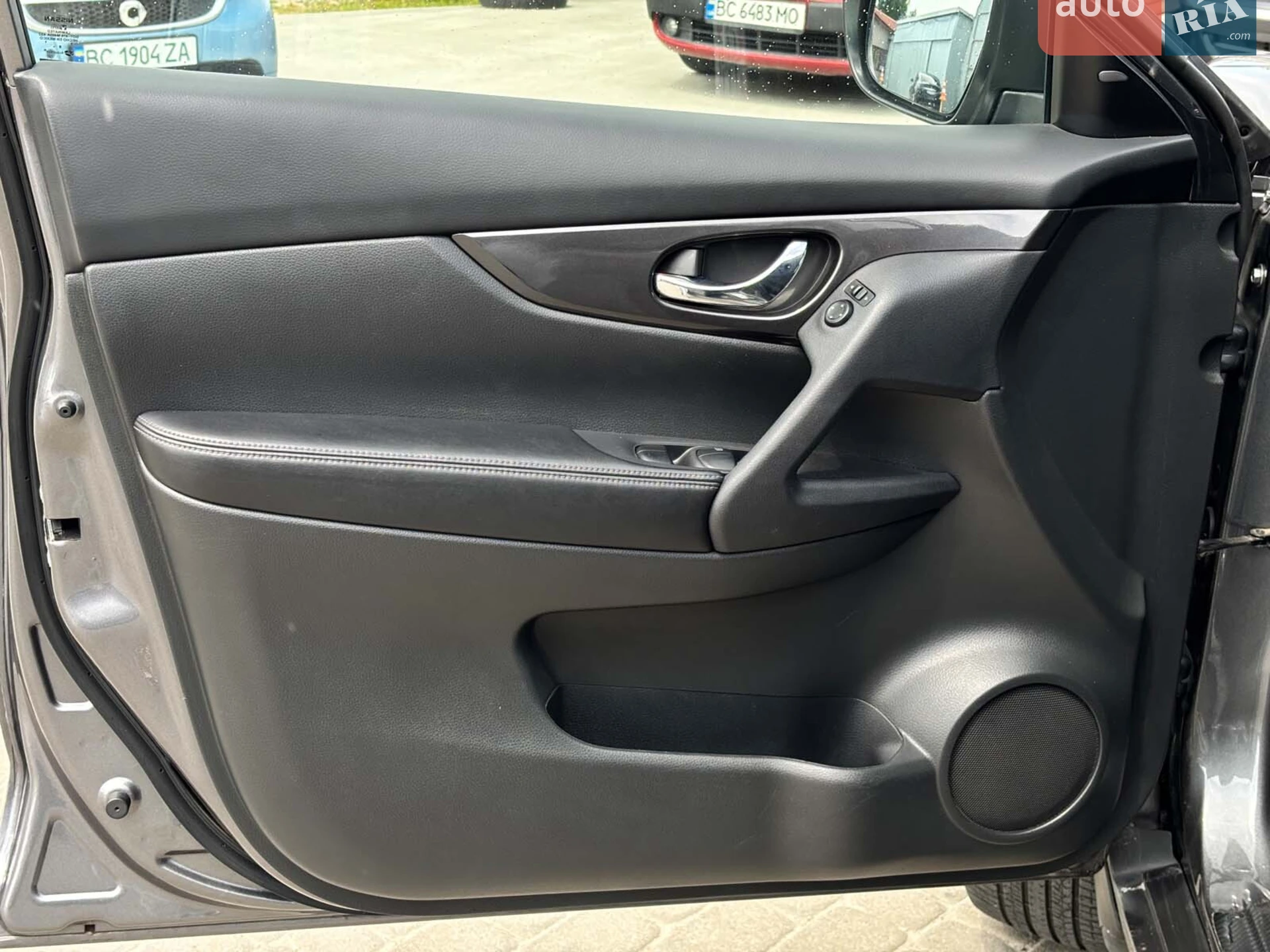 2019 Nissan Rogue - мініатюра 16