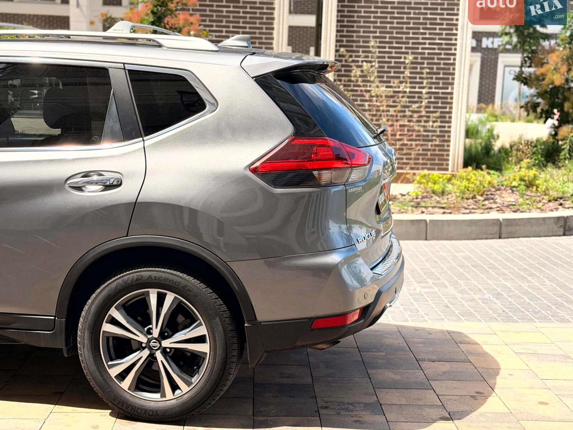 2019 Nissan Rogue - мініатюра 8