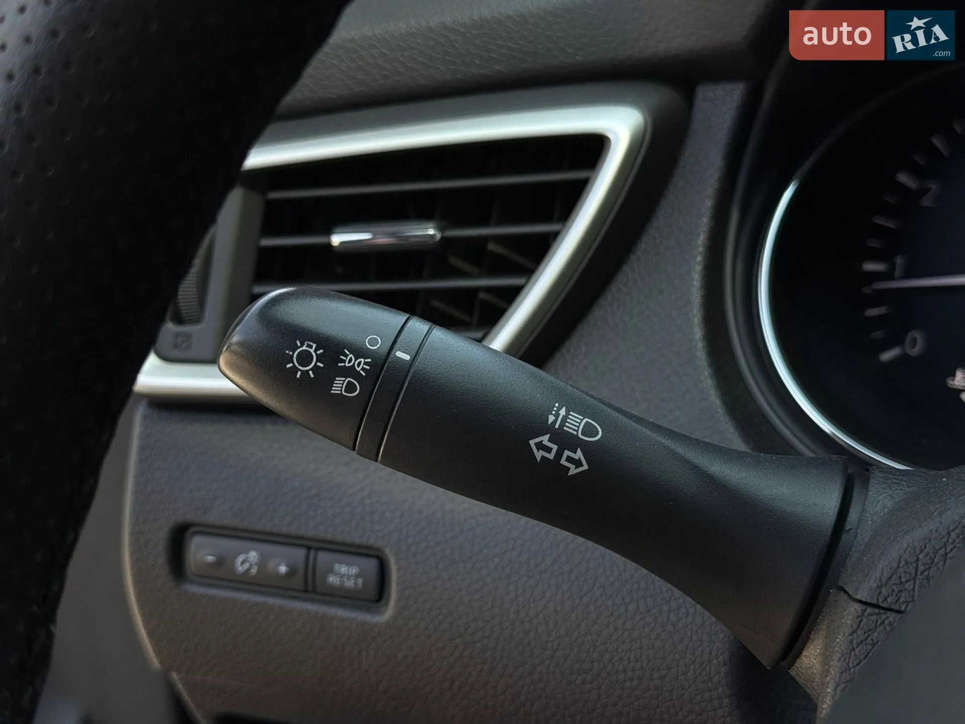 2016 Nissan Rogue - мініатюра 36