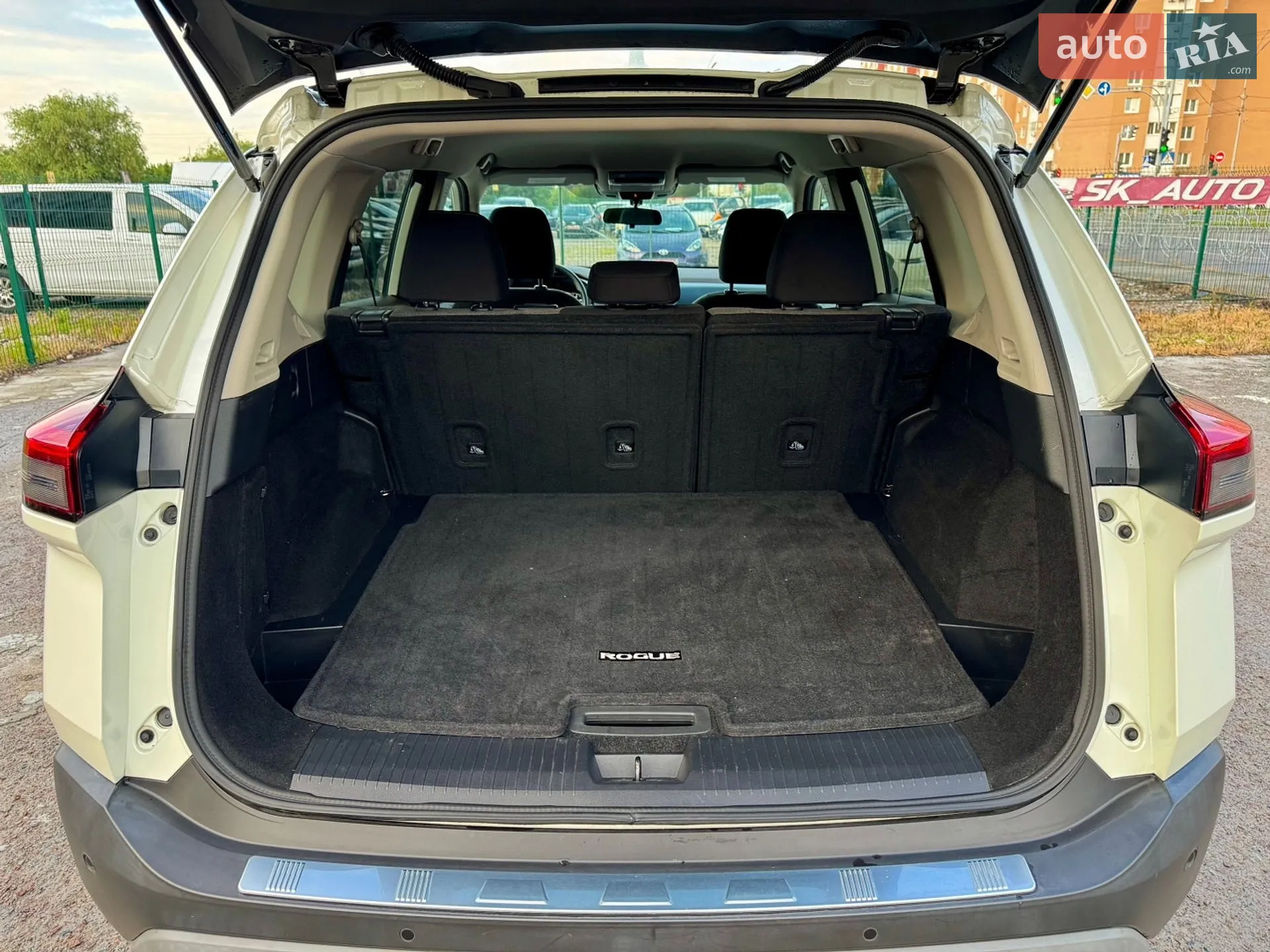 2021 Nissan Rogue - мініатюра 37
