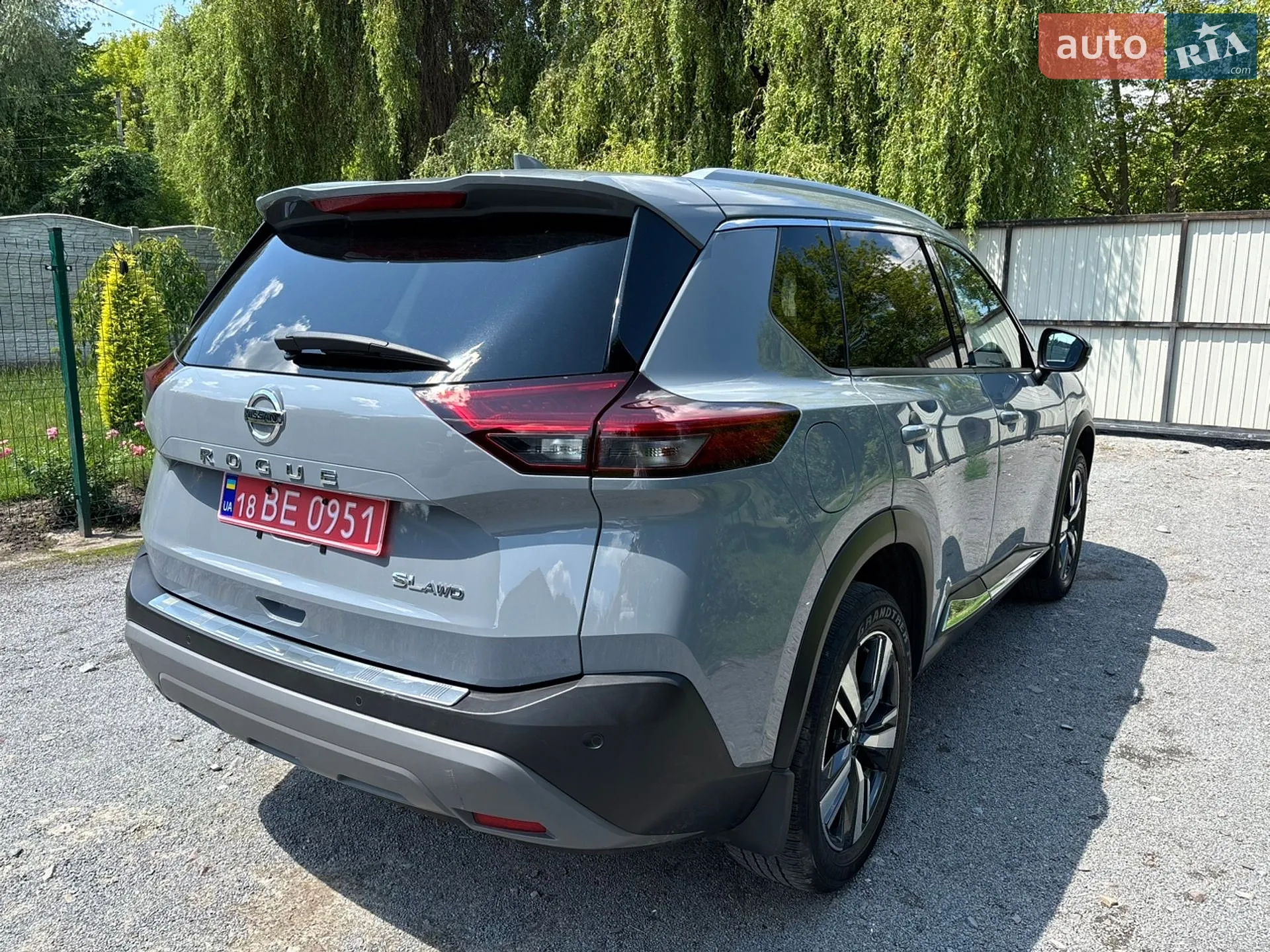2021 Nissan Rogue - мініатюра 4