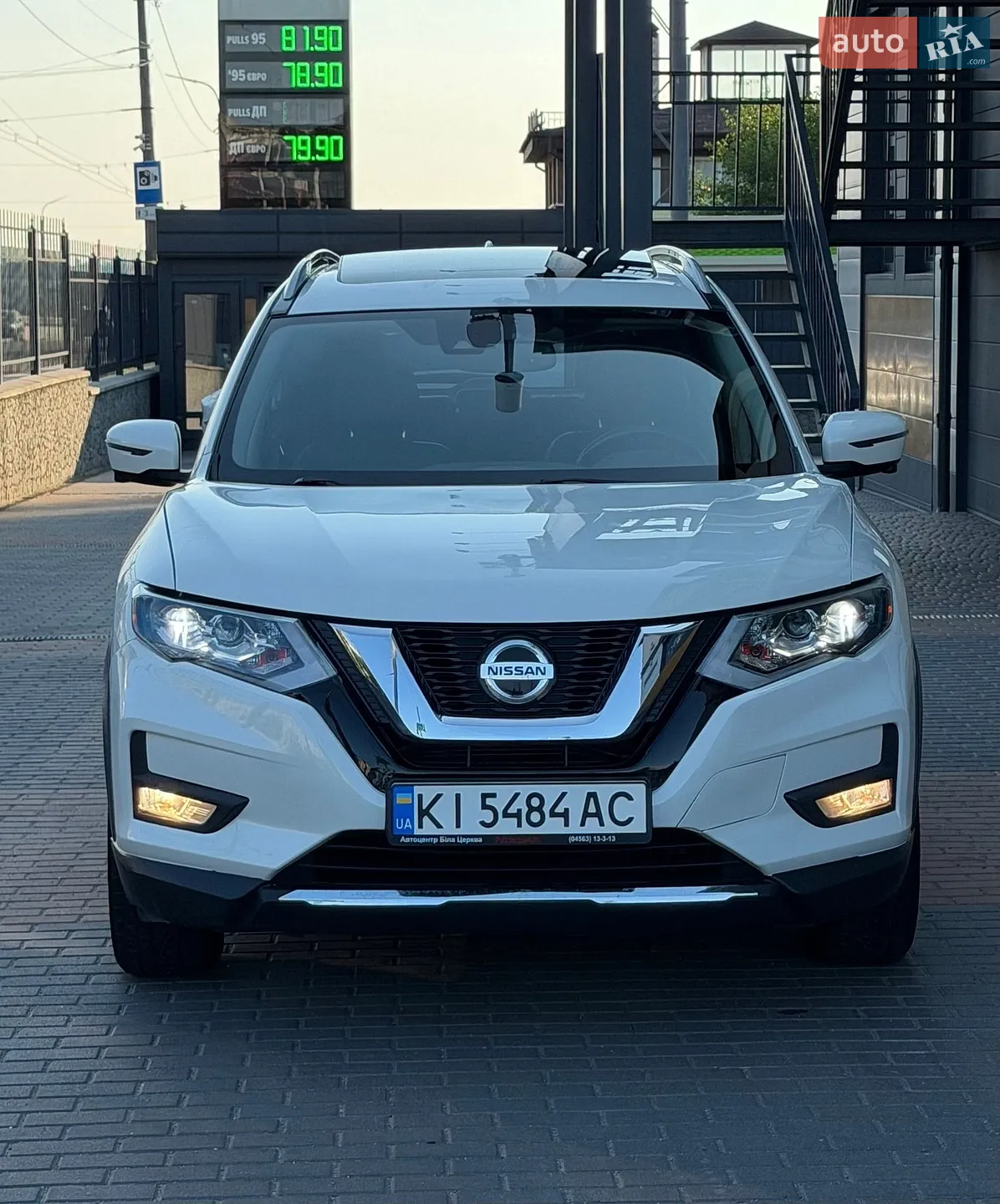 2017 Nissan Rogue - мініатюра 10