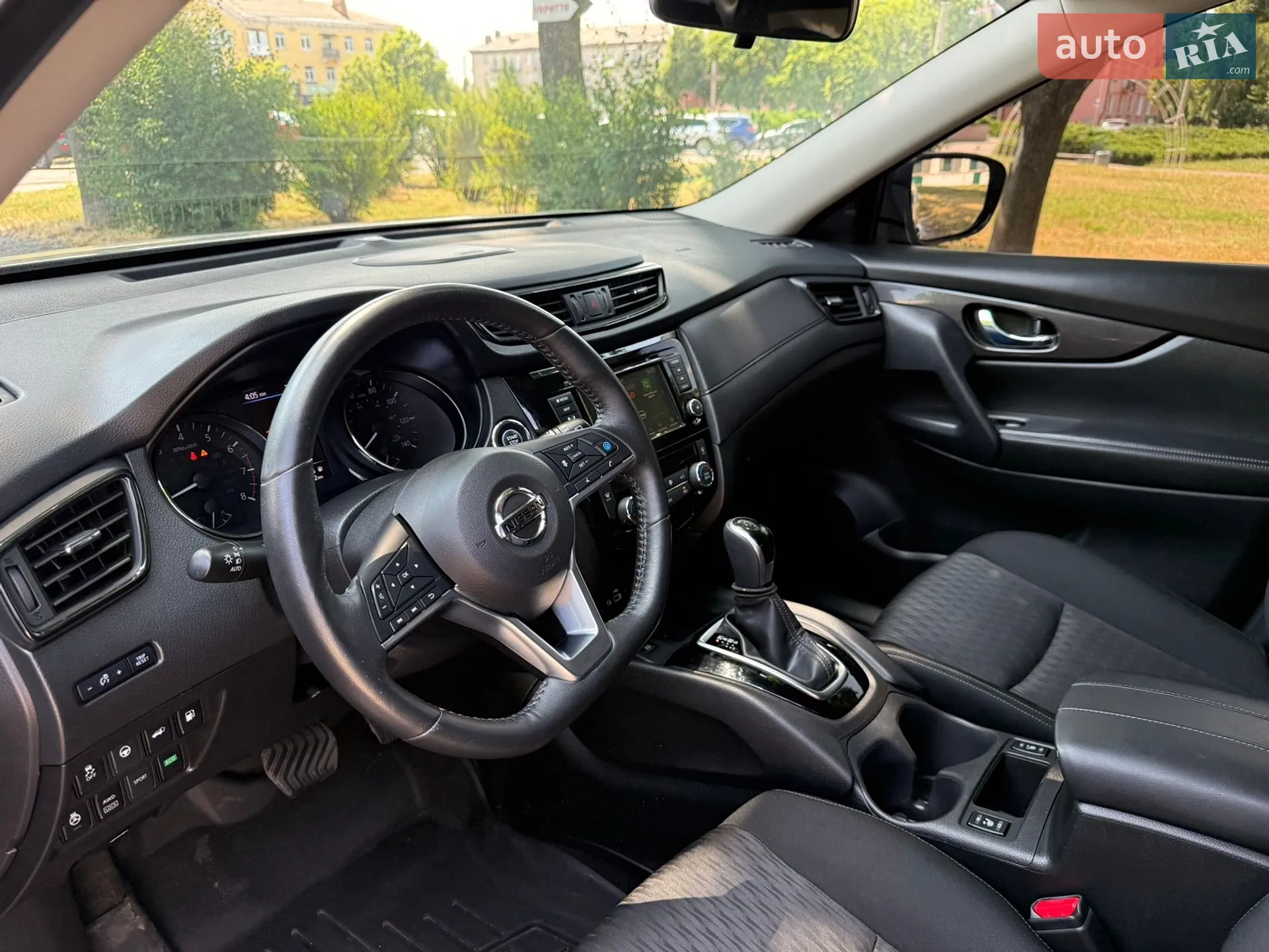 2019 Nissan Rogue - мініатюра 21