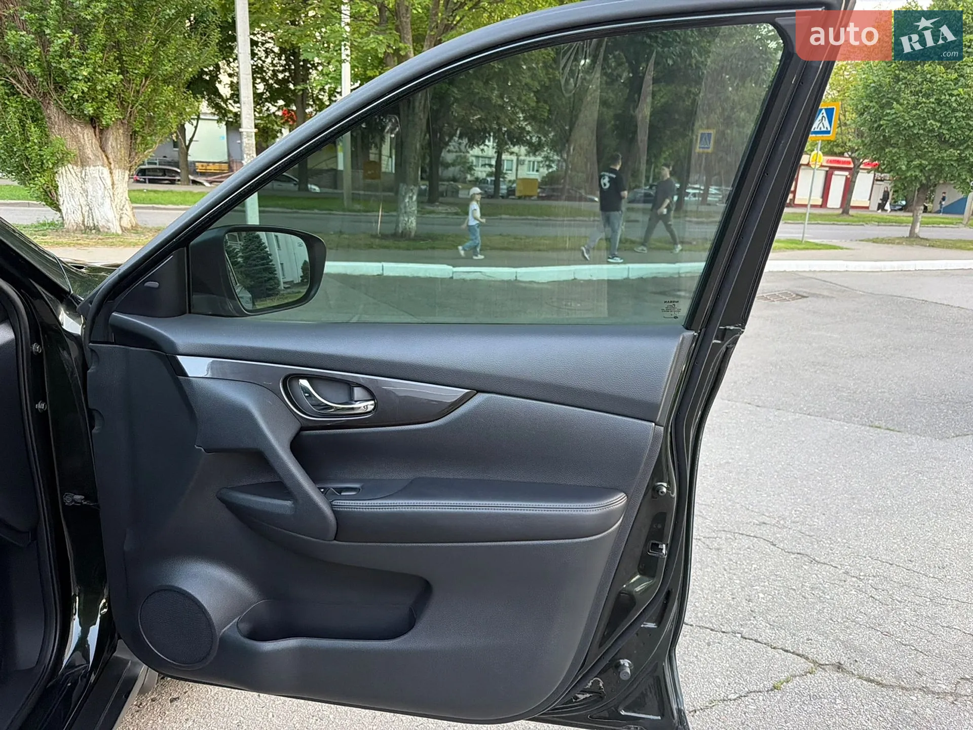 2019 Nissan Rogue - мініатюра 23