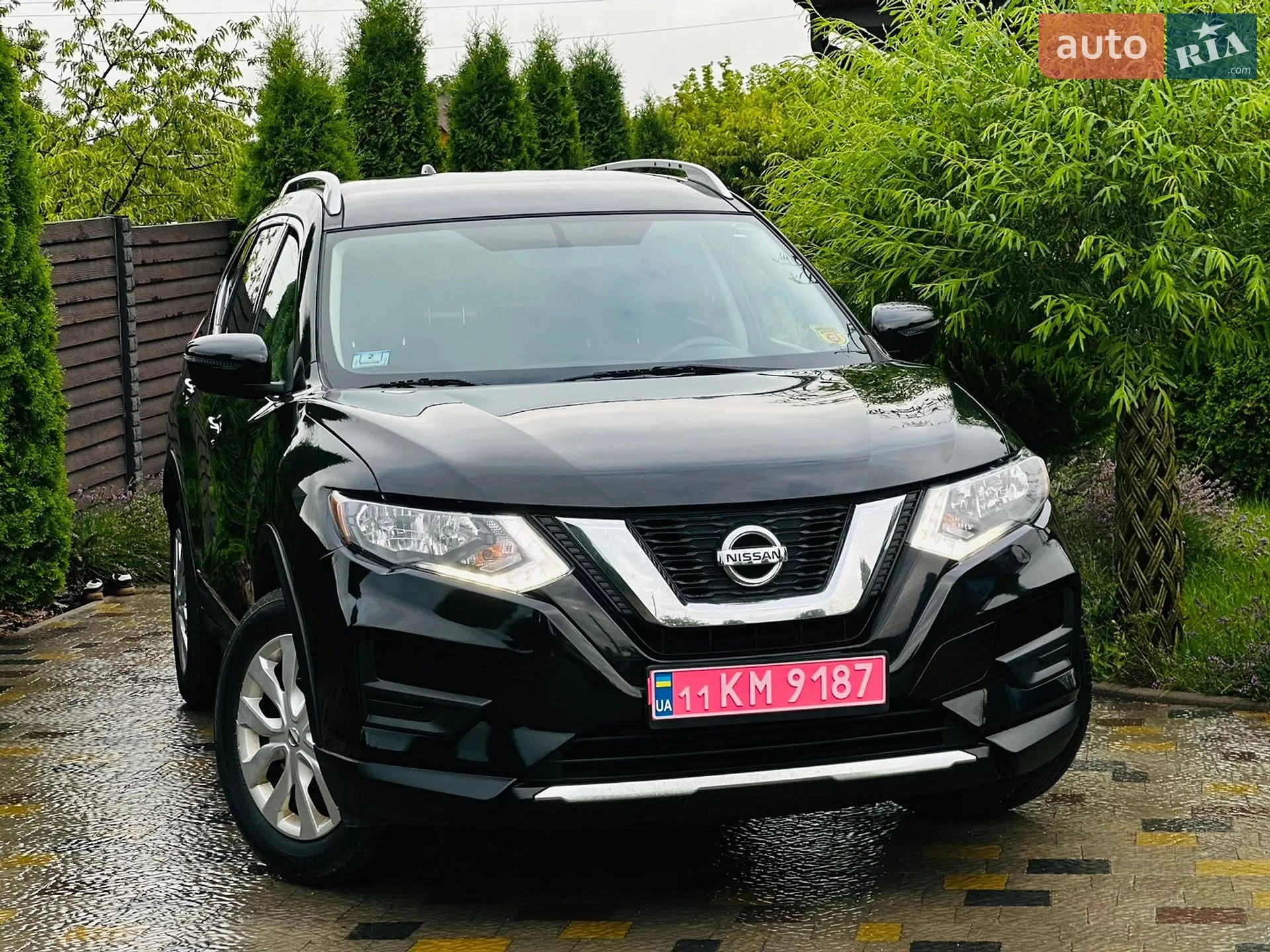 2017 Nissan Rogue - мініатюра 2