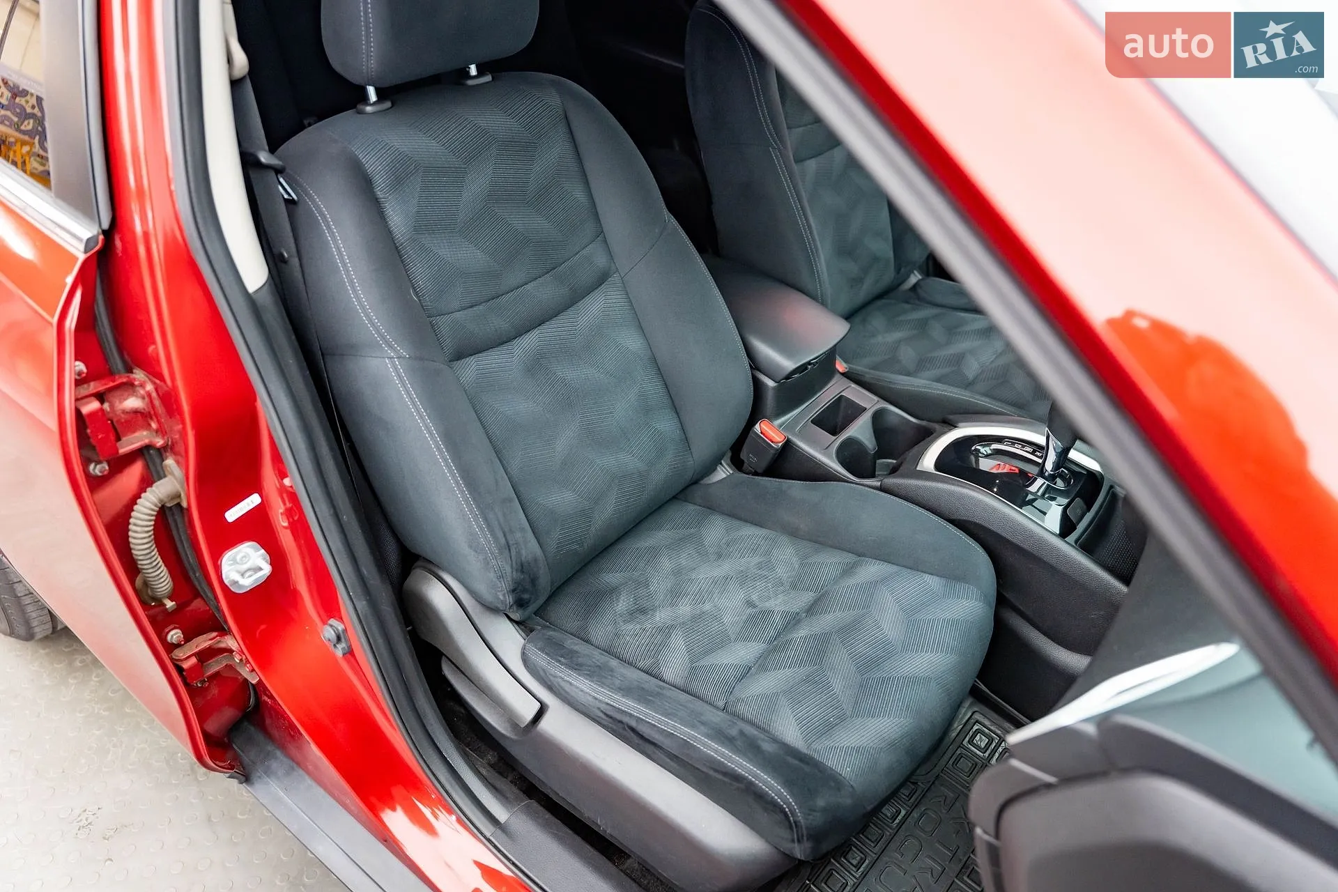 2016 Nissan Rogue - мініатюра 18