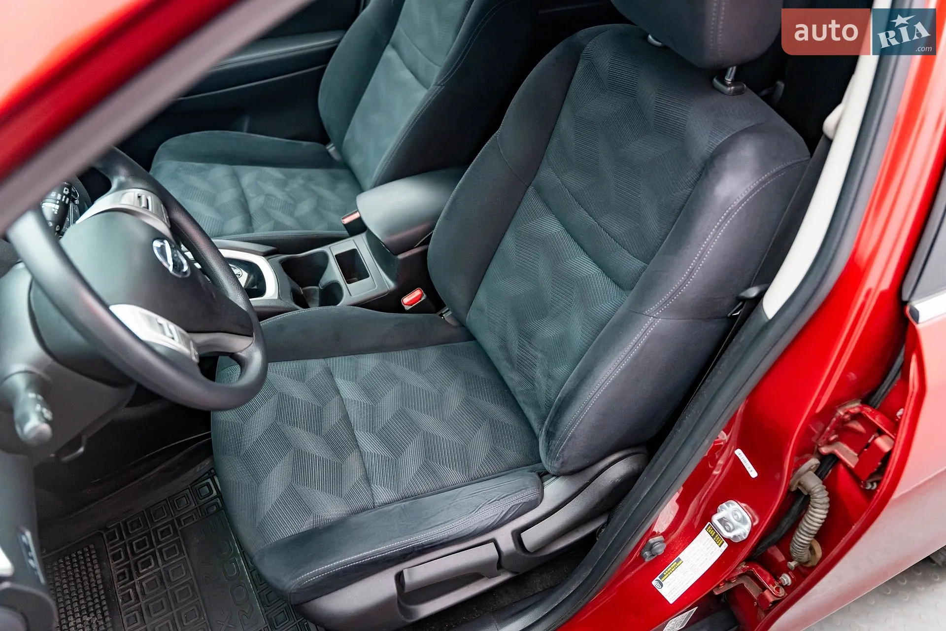 2016 Nissan Rogue - мініатюра 9