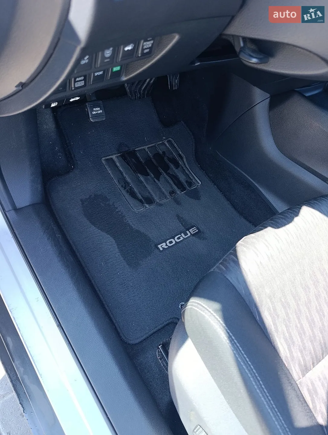 2016 Nissan Rogue - мініатюра 12