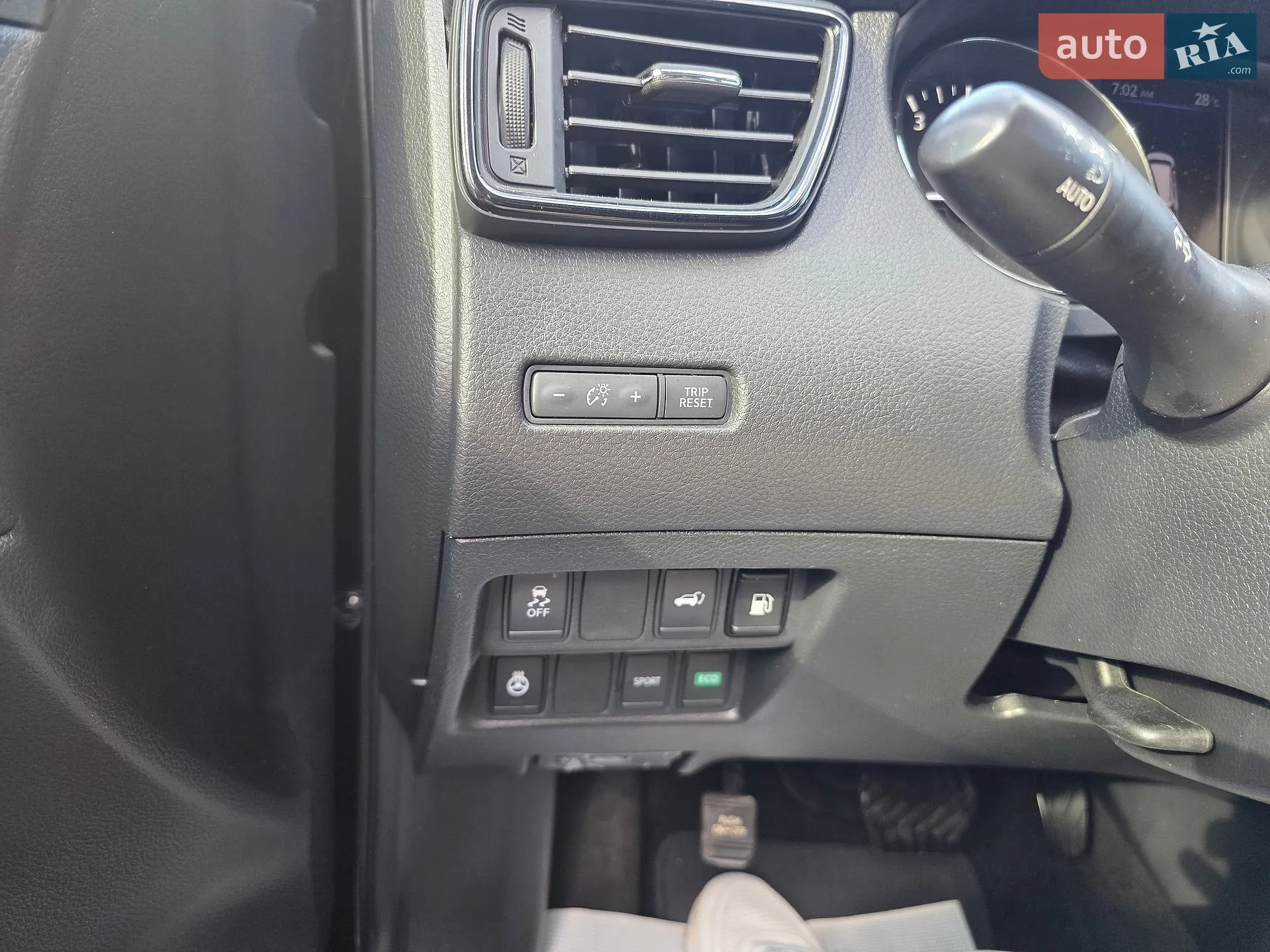 2018 Nissan Rogue - мініатюра 10