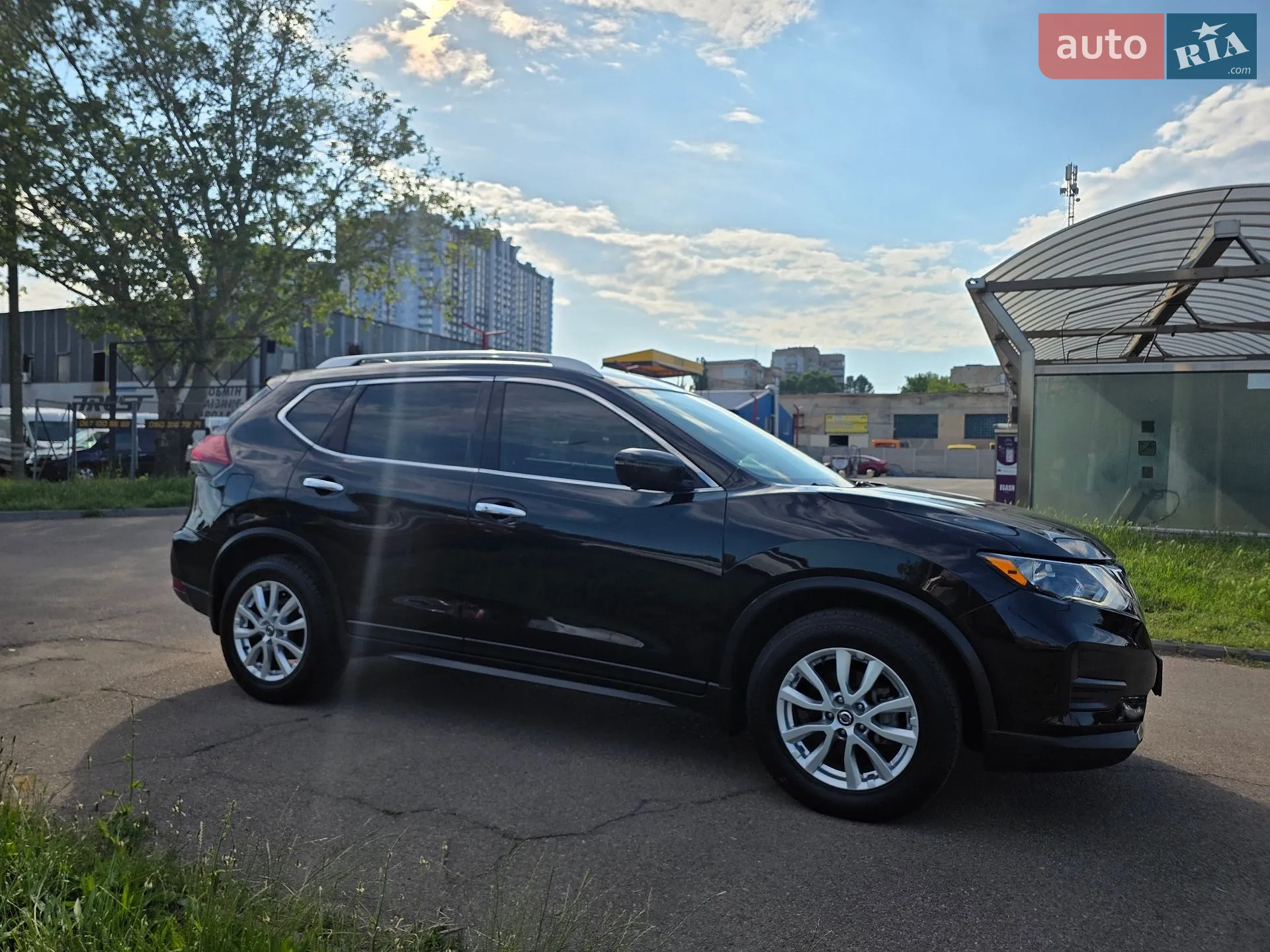 2018 Nissan Rogue - мініатюра 16