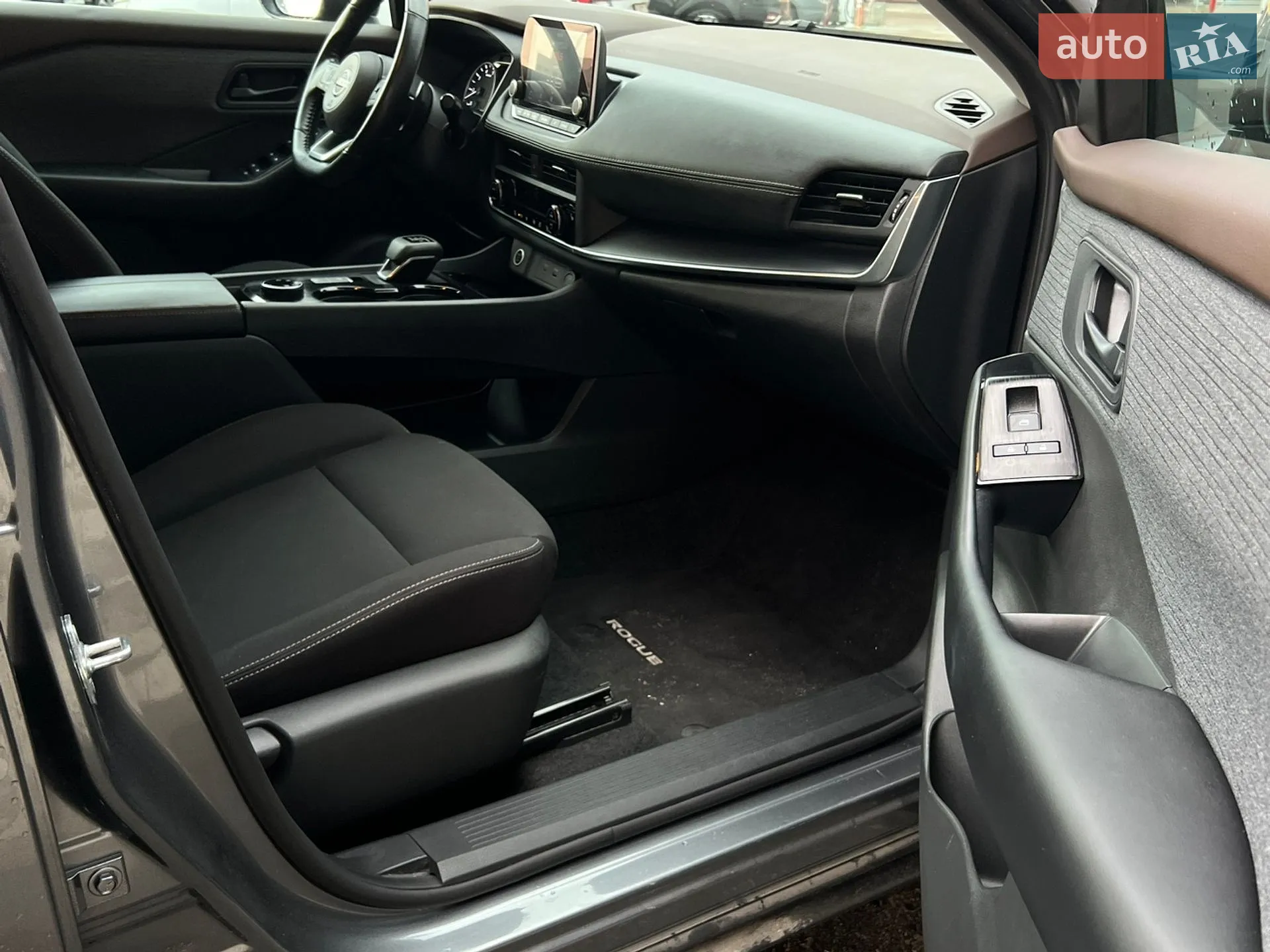 2023 Nissan Rogue - мініатюра 25
