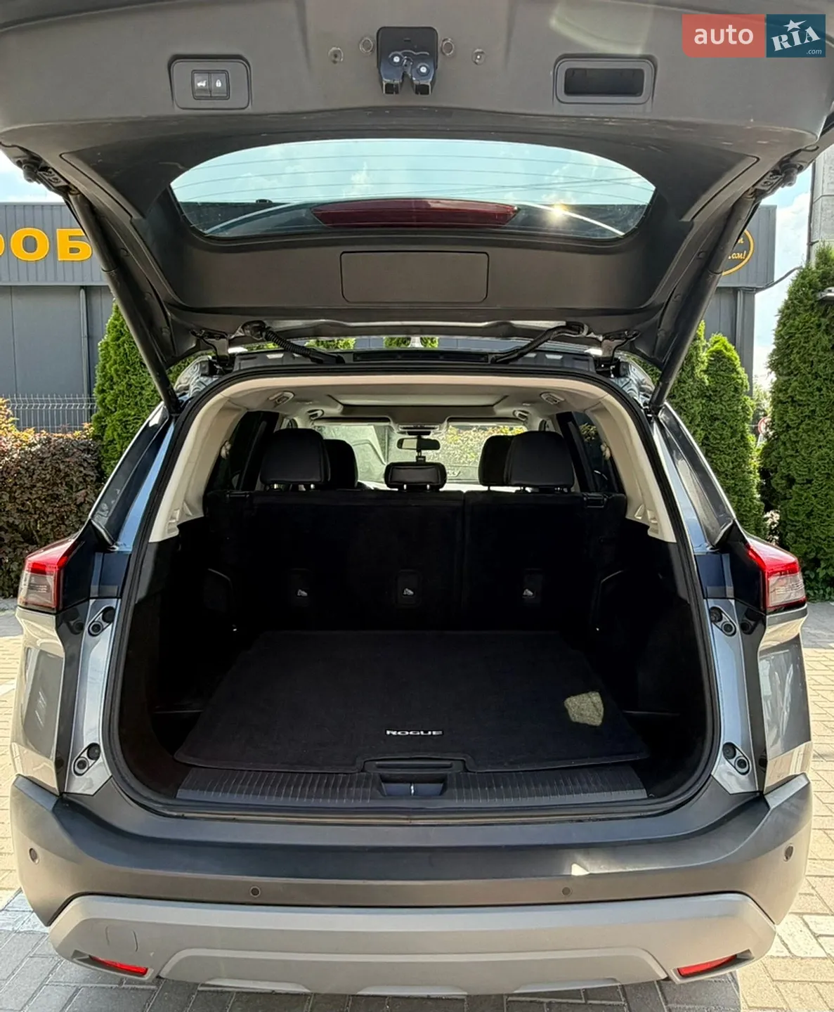 2021 Nissan Rogue - мініатюра 2