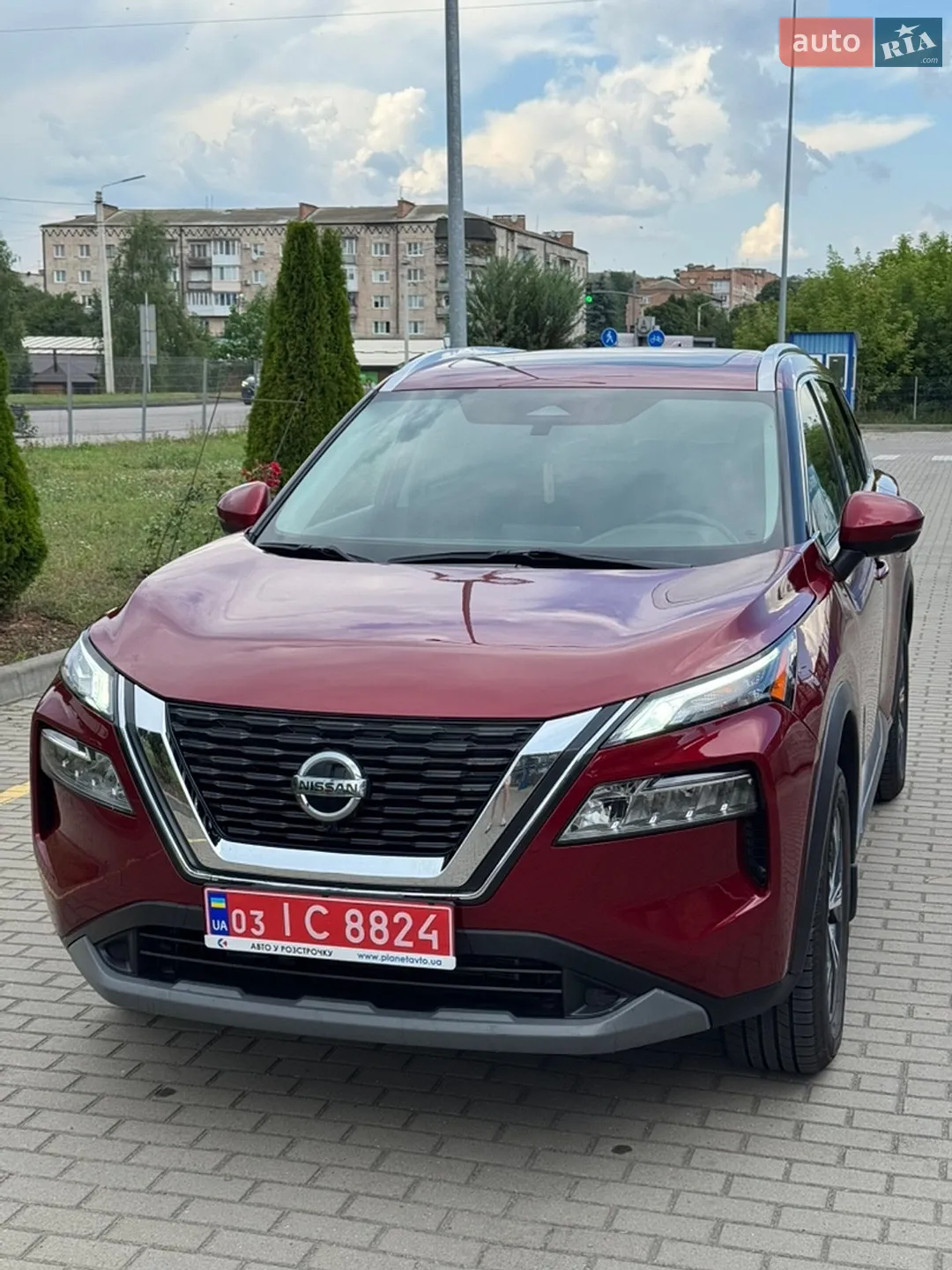 2021 Nissan Rogue - мініатюра 2