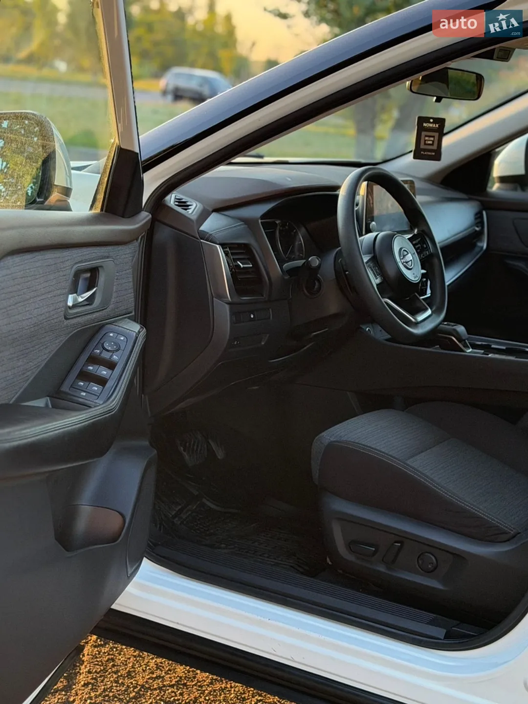 2021 Nissan Rogue - мініатюра 7
