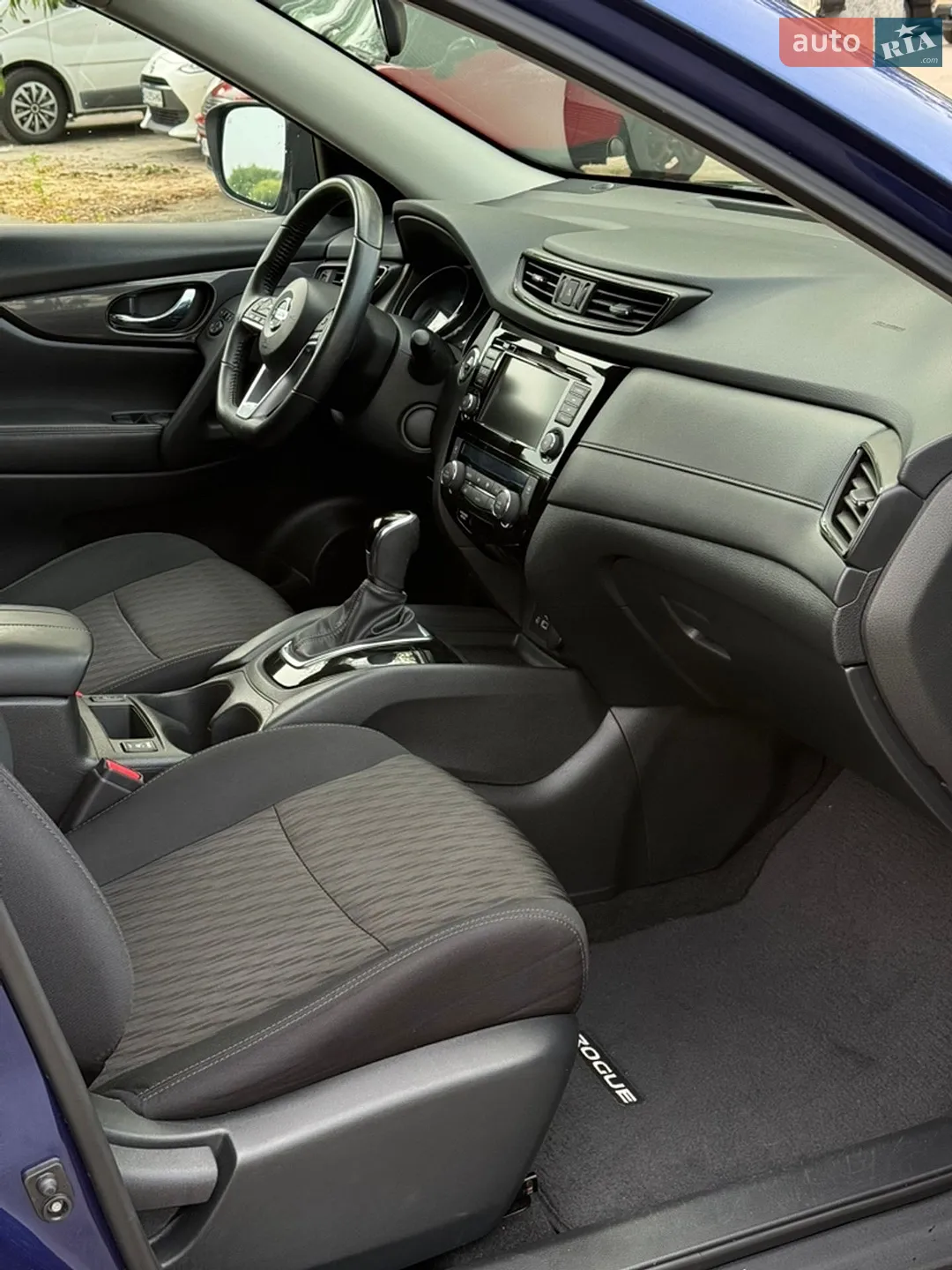 2018 Nissan Rogue - мініатюра 16