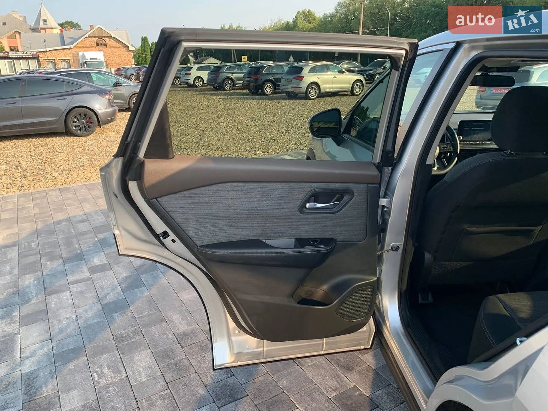 2022 Nissan Rogue - мініатюра 14