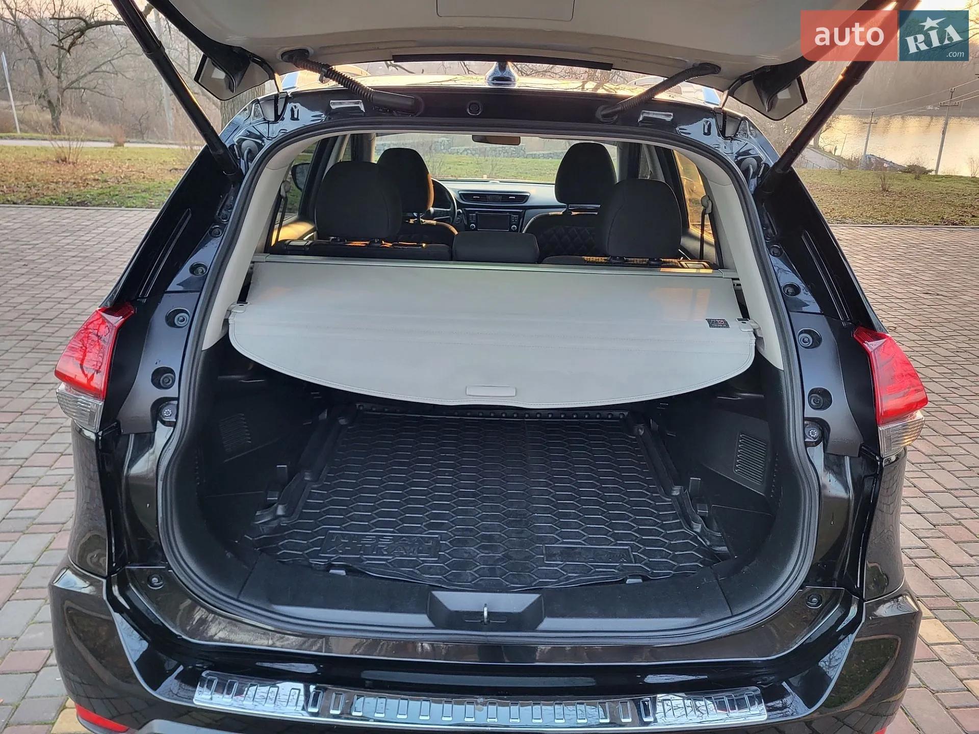 2017 Nissan Rogue - мініатюра 12