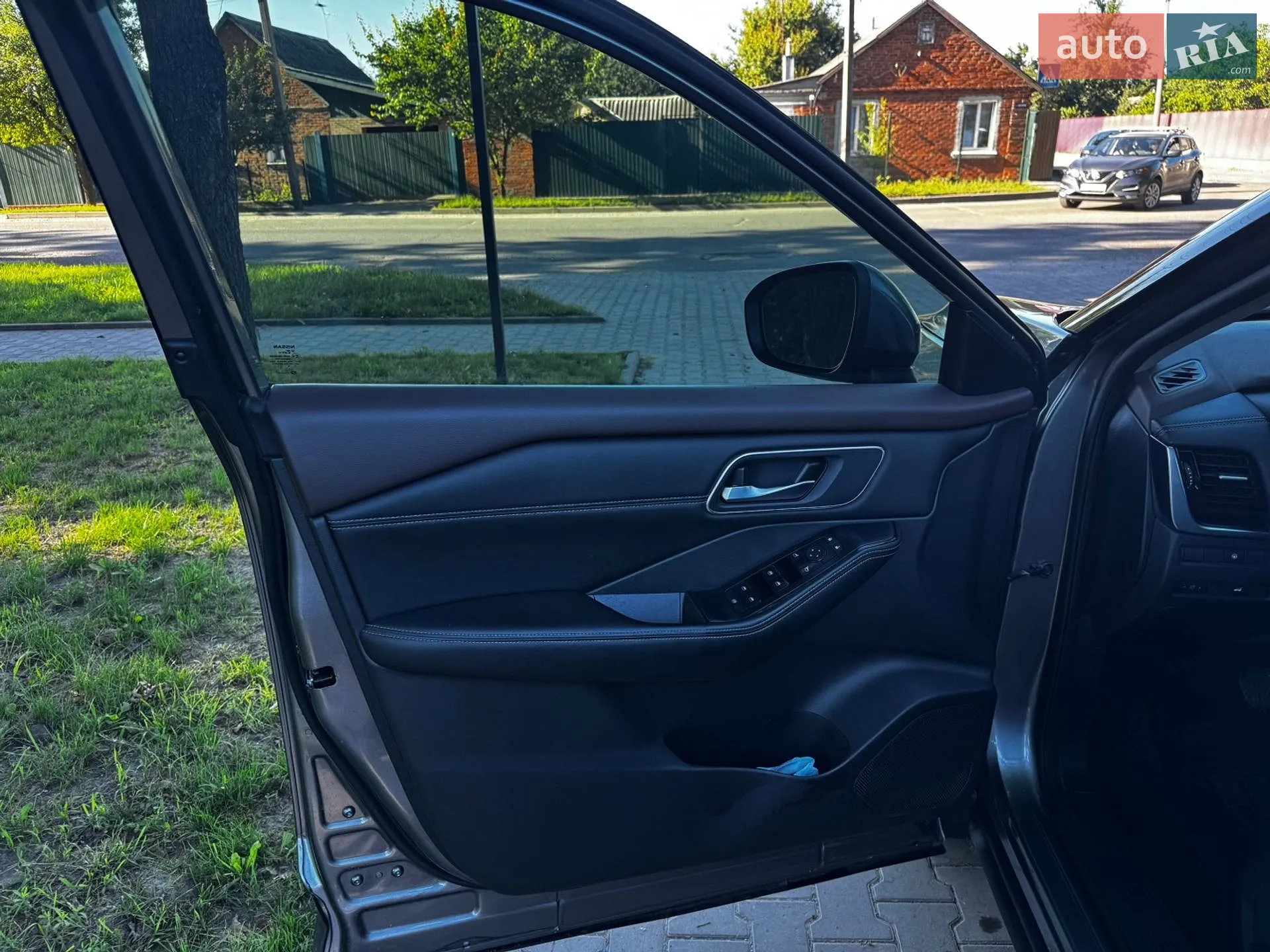 2021 Nissan Rogue - мініатюра 13