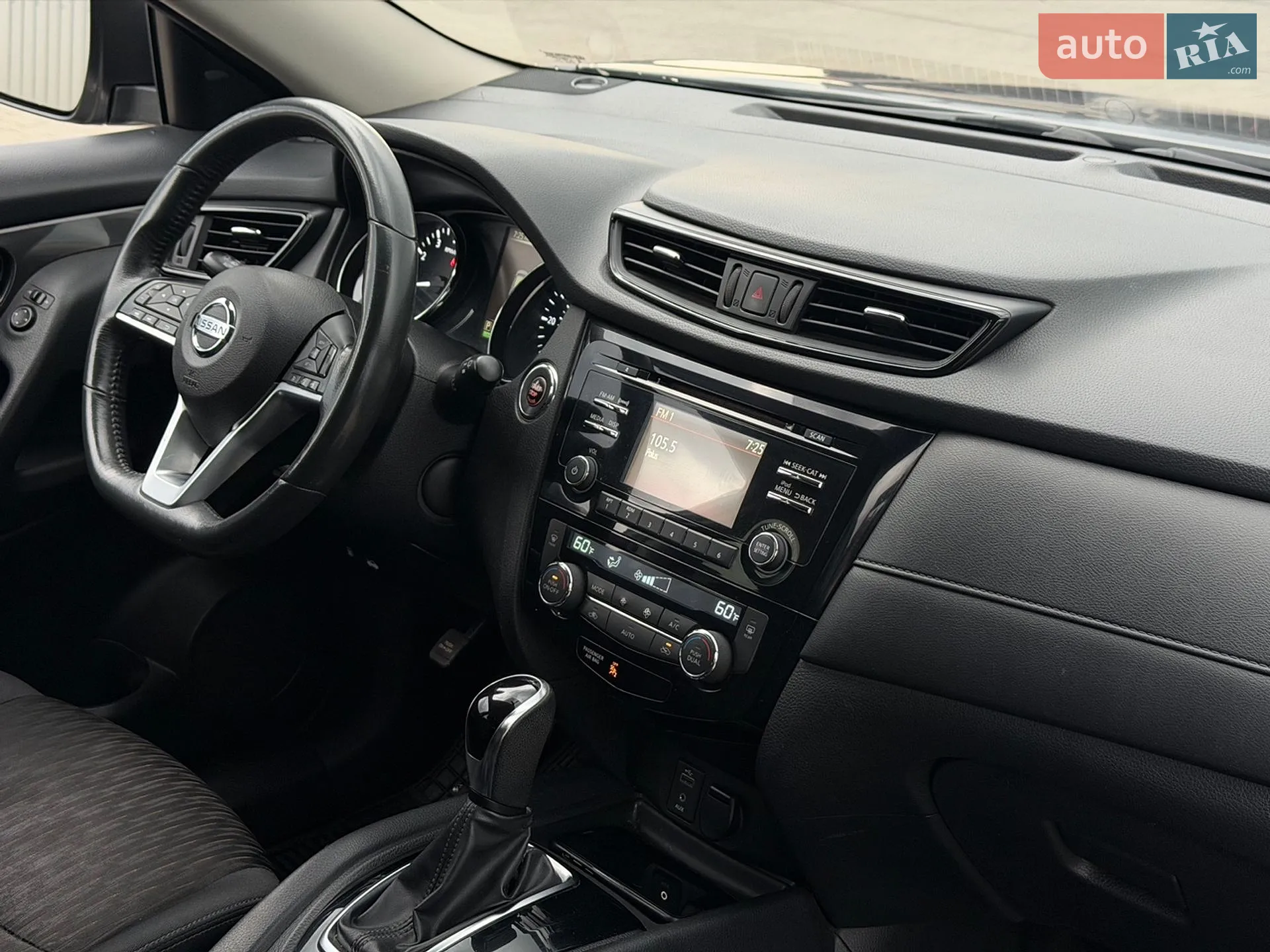 2017 Nissan Rogue - мініатюра 16