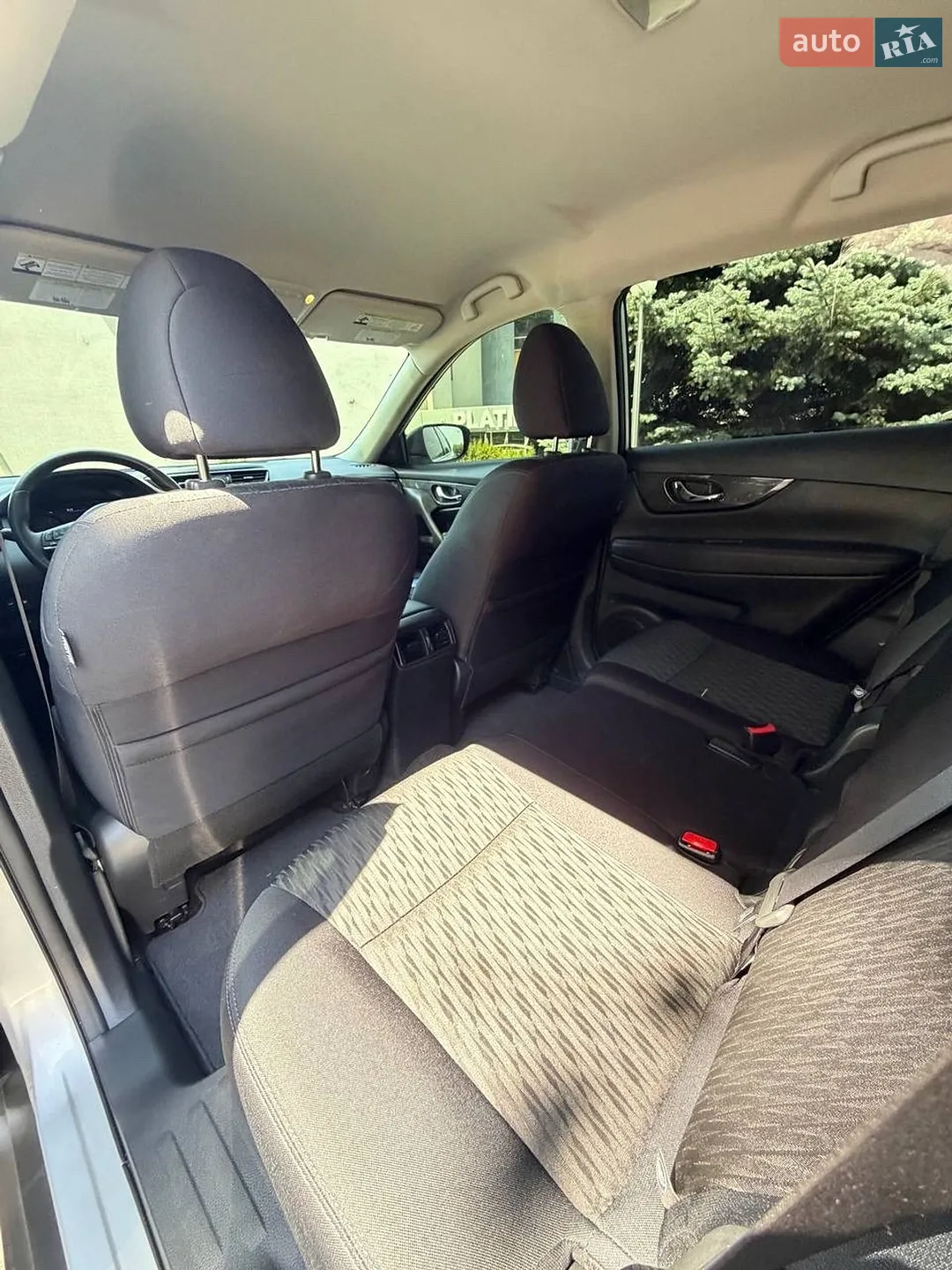 2018 Nissan Rogue - мініатюра 10