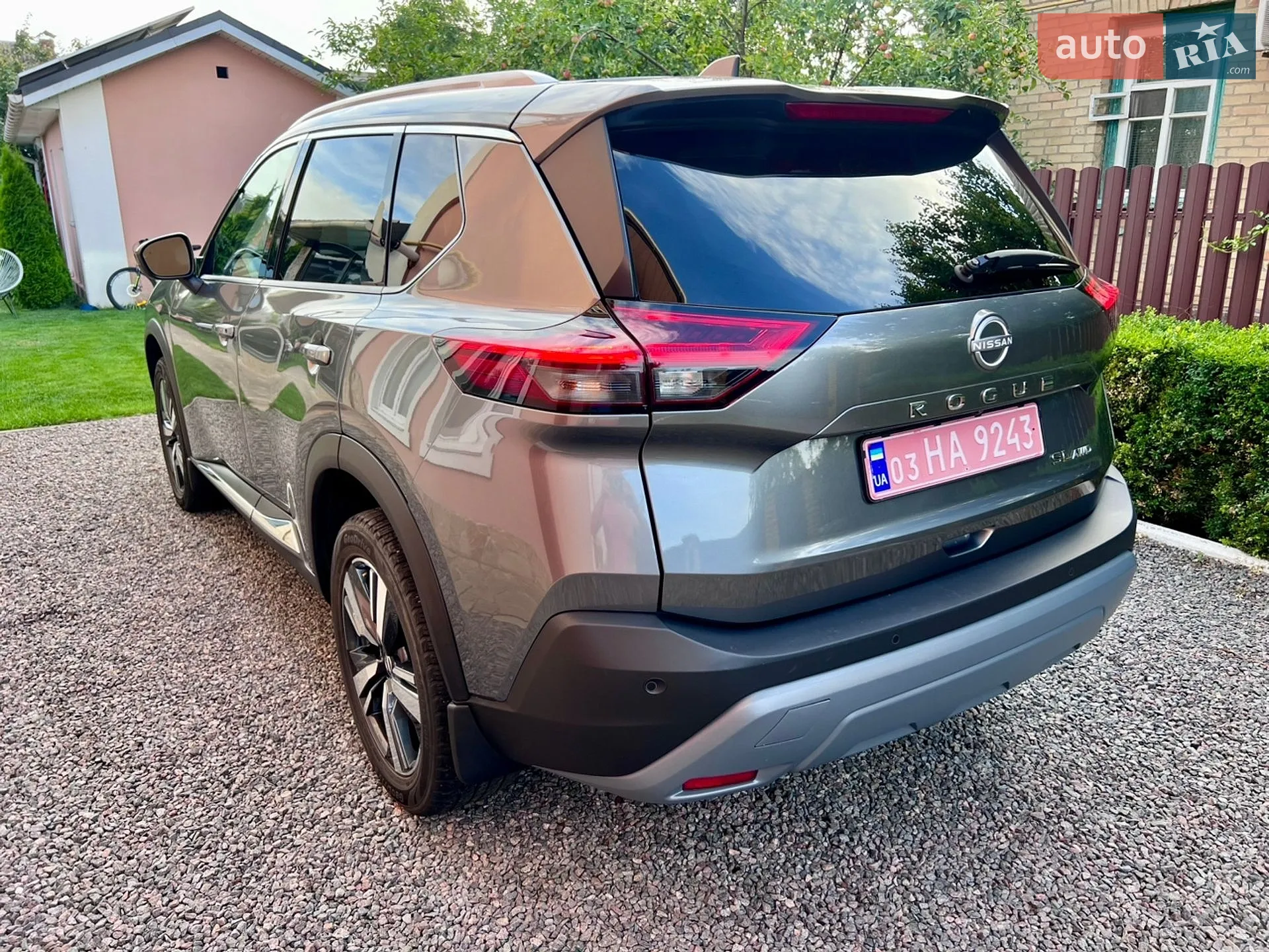 2021 Nissan Rogue - мініатюра 15