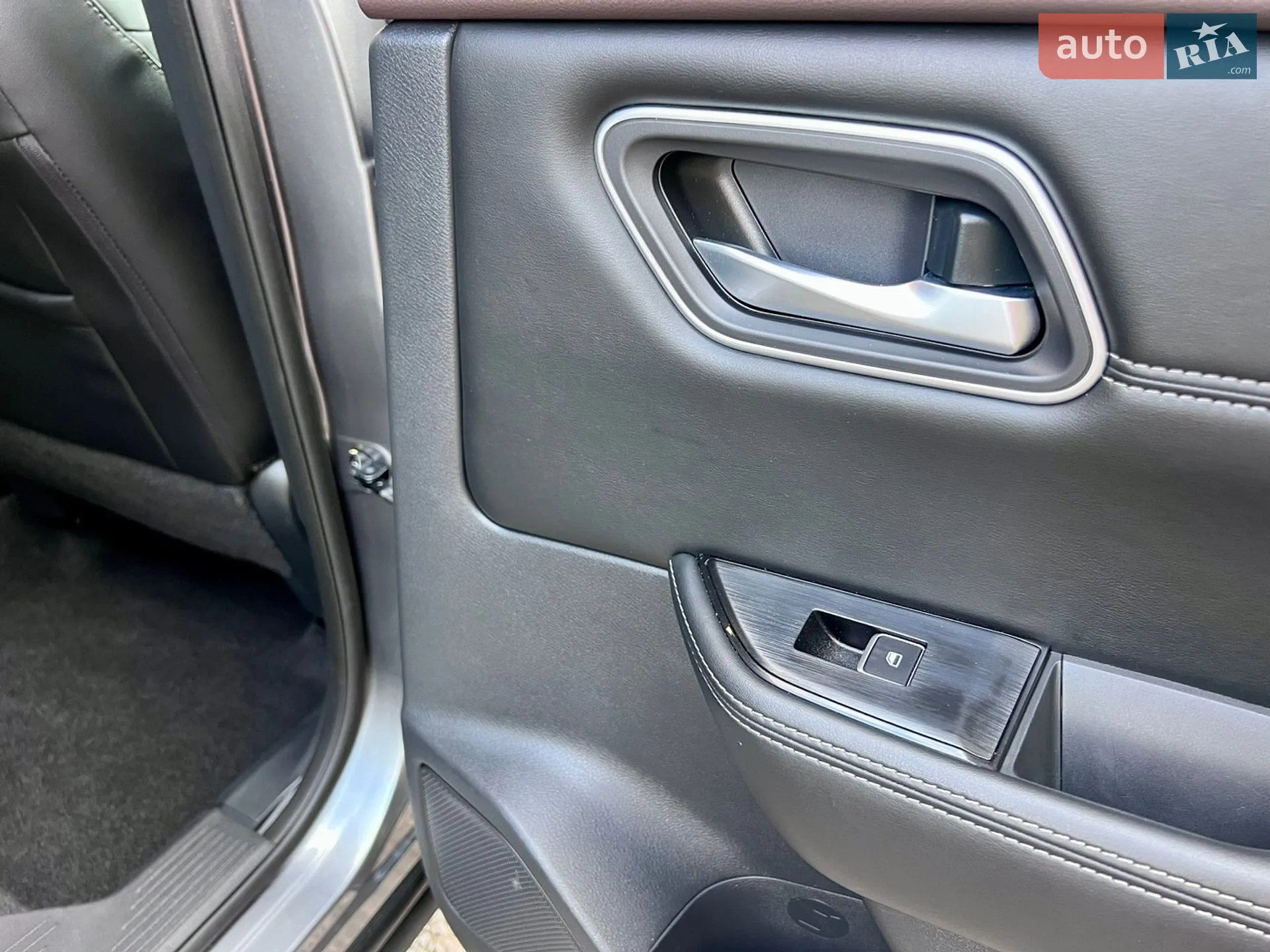 2021 Nissan Rogue - мініатюра 47